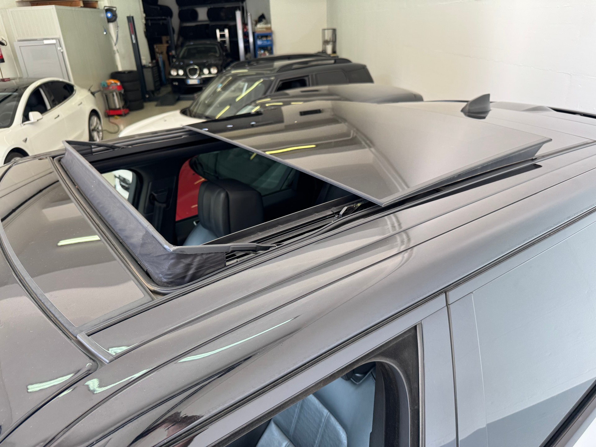 LAND ROVER Range Rover Sport 3.0 SDV6 HSE Dynamic Automatic-image-6