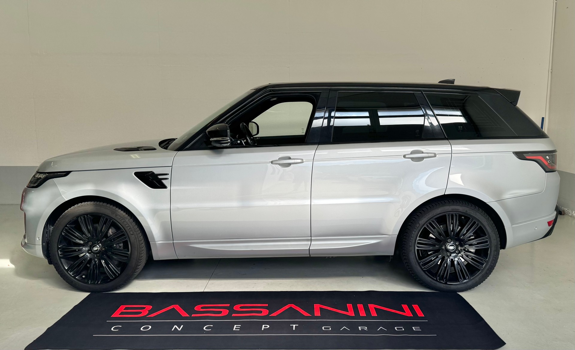LAND ROVER Range Rover Sport 3.0 SDV6 HSE Dynamic Automatic