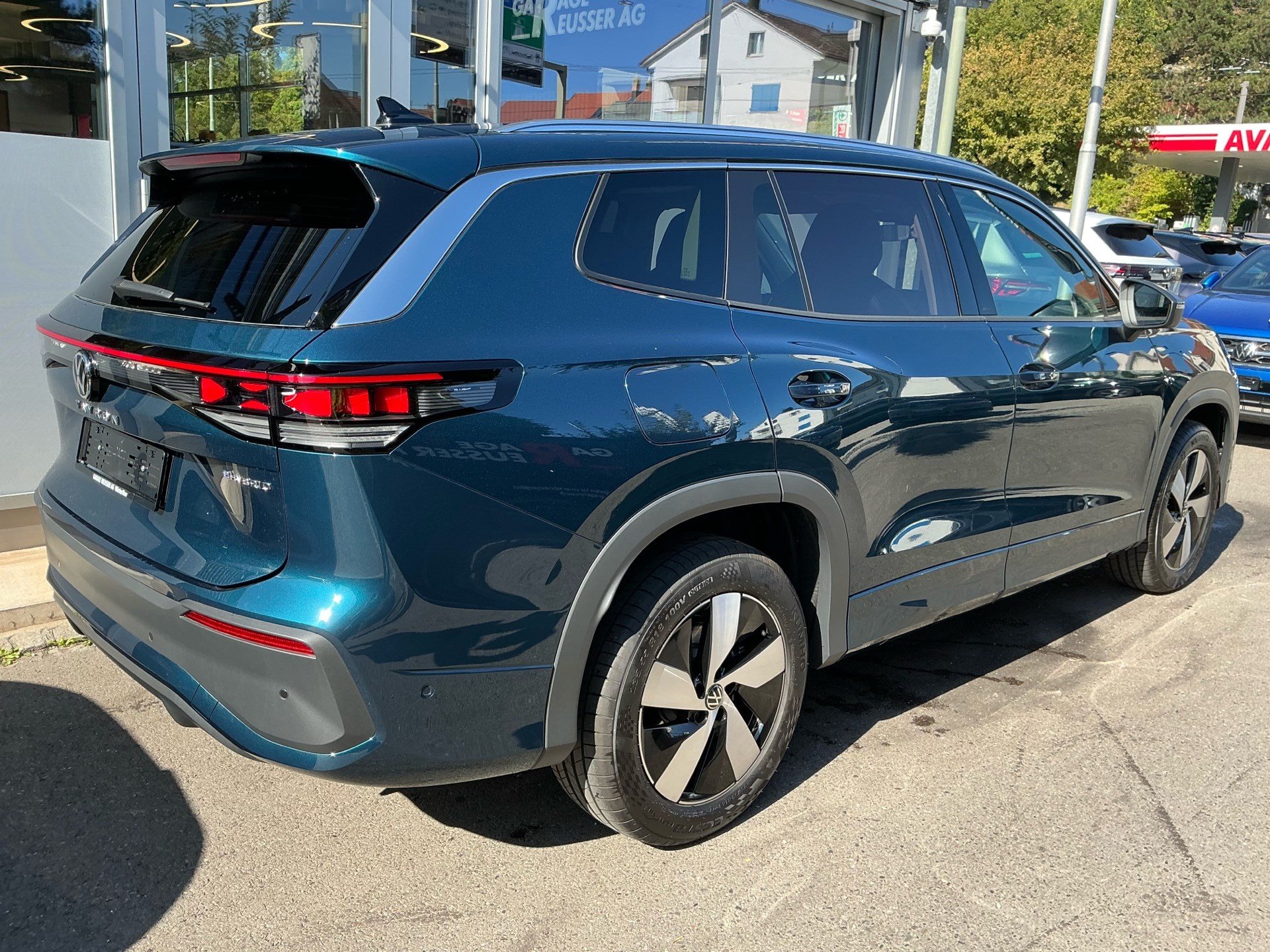 VW Tayron 1.5 TSI eHybrid 150 kW Life *** ANHÄNGERKUPPLUNG & 360° KAMERA ***-showroom-element-3