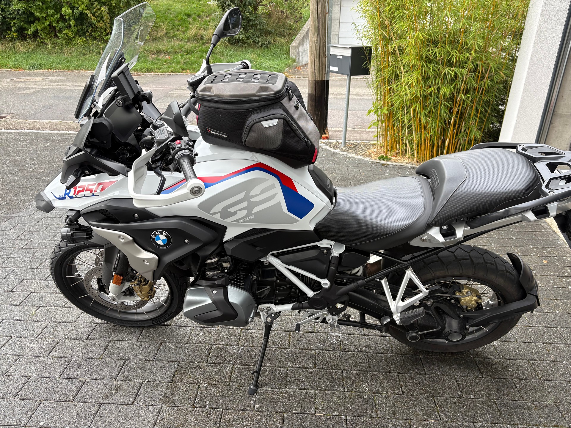 BMW R 1250 GS-image-4