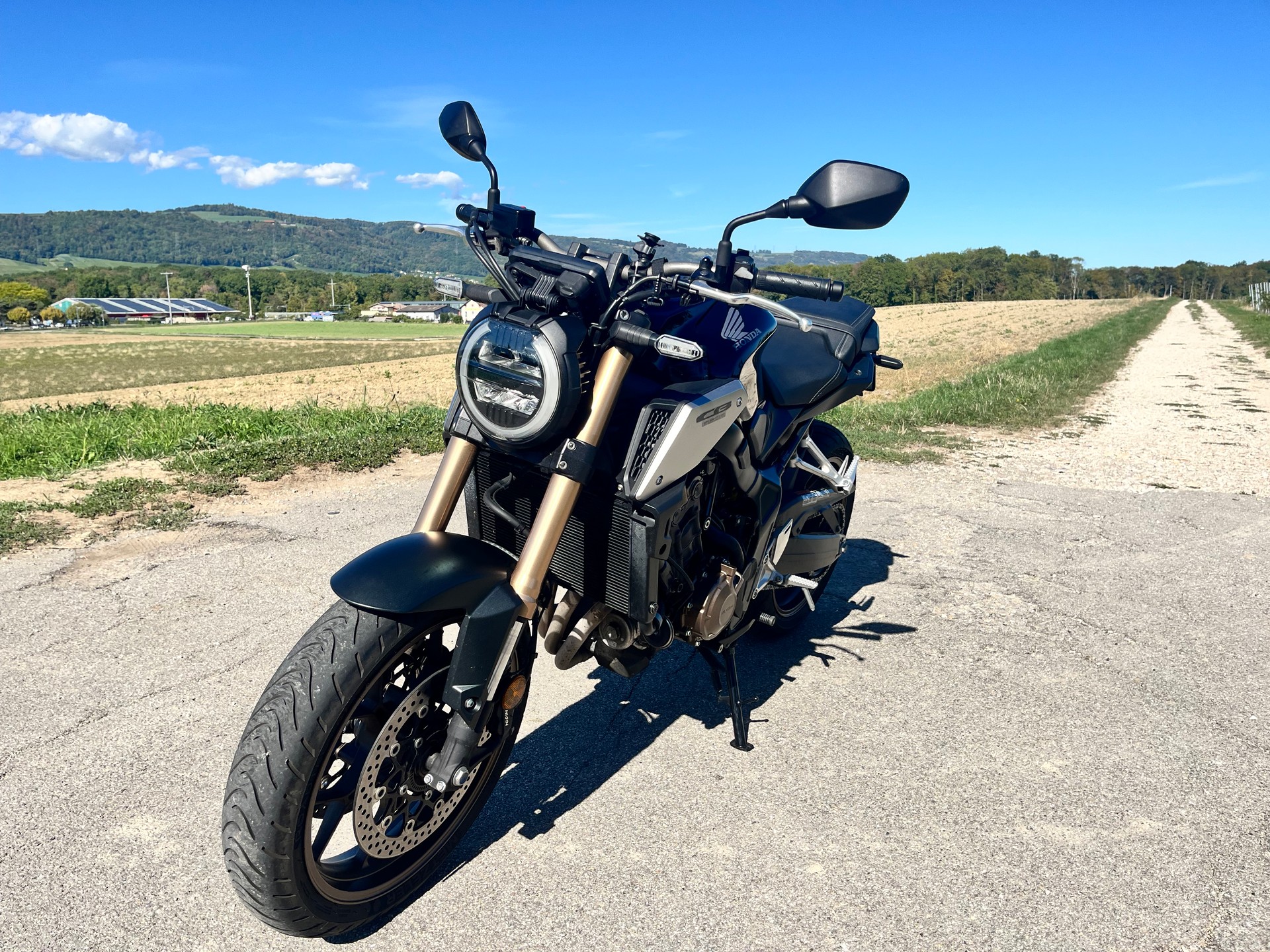 HONDA CB 650 R ABS-image-1