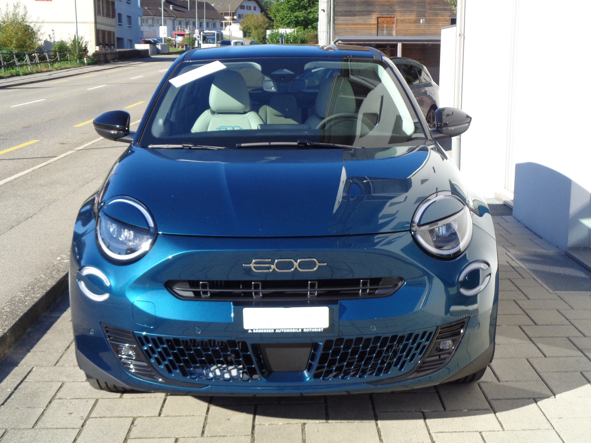 FIAT 600h MildHybrid La Prima-showroom-element-2