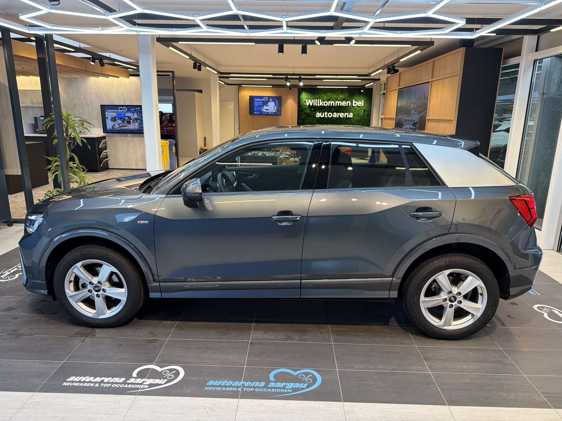 AUDI Q2 35 TFSi S-Line S-Tronic Automat-image-13