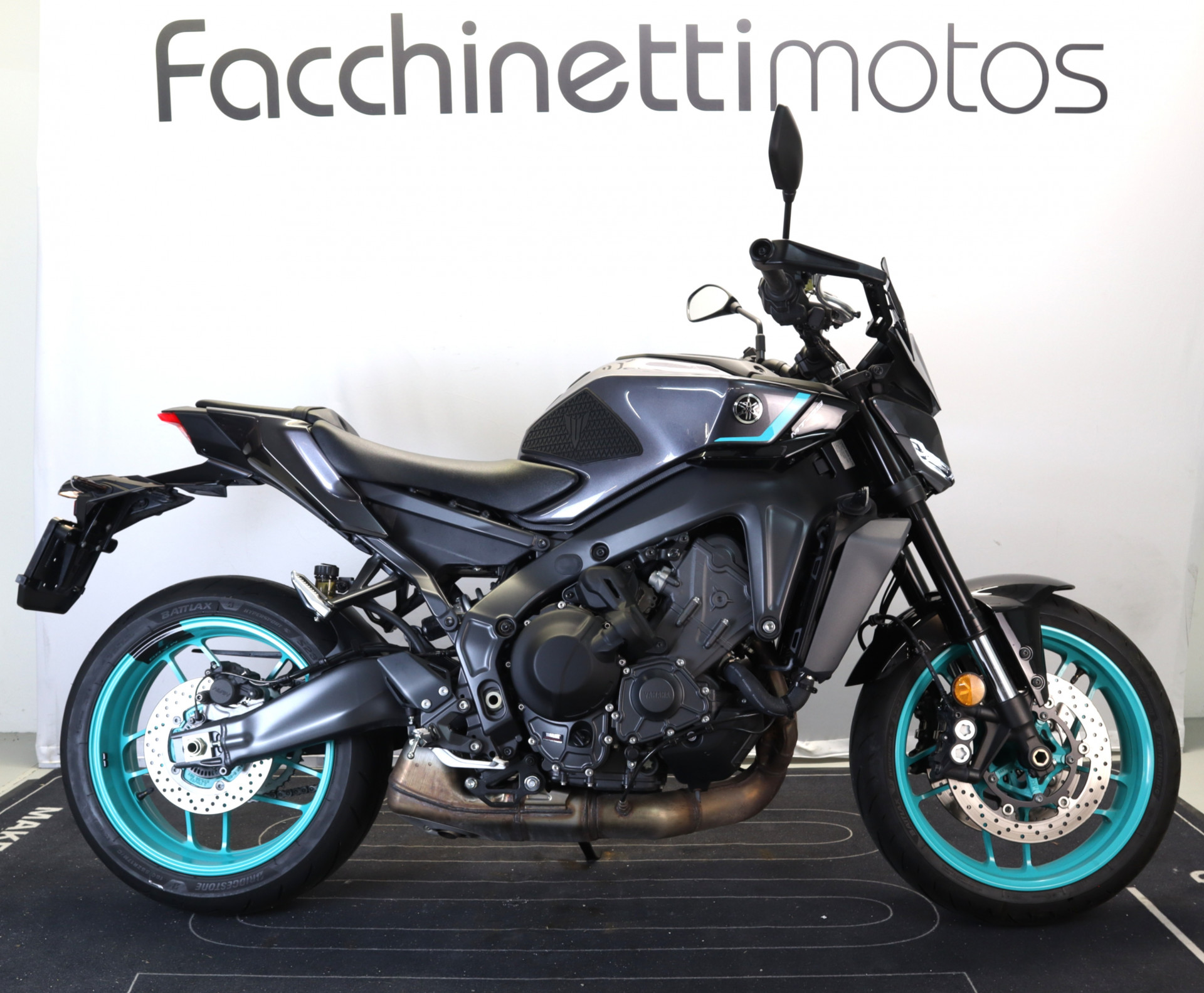 YAMAHA MT-09 Y-AMT-image-0
