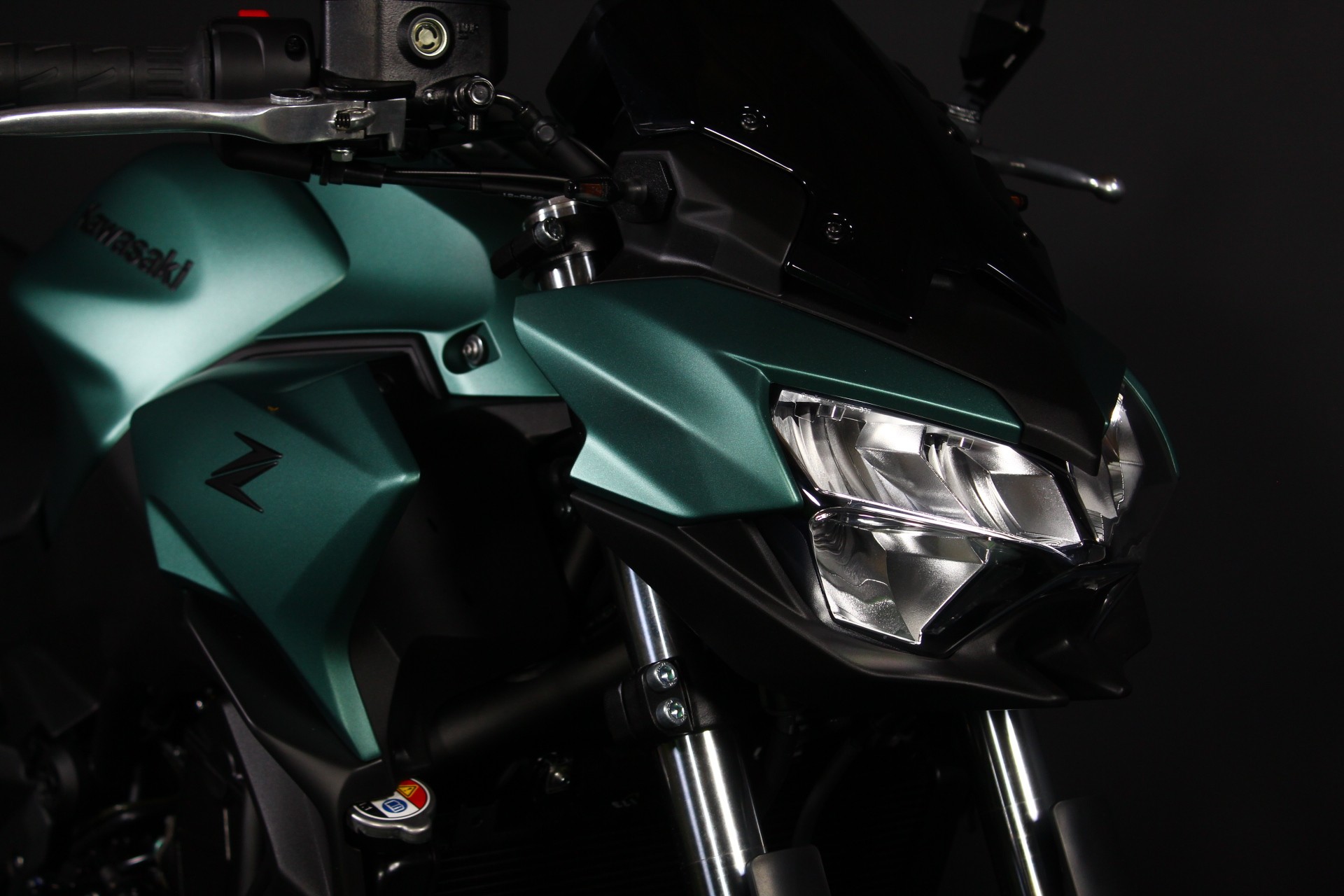 KAWASAKI Z 650 (50/35 KW) *Smaragd Edition* Level 2-image-2