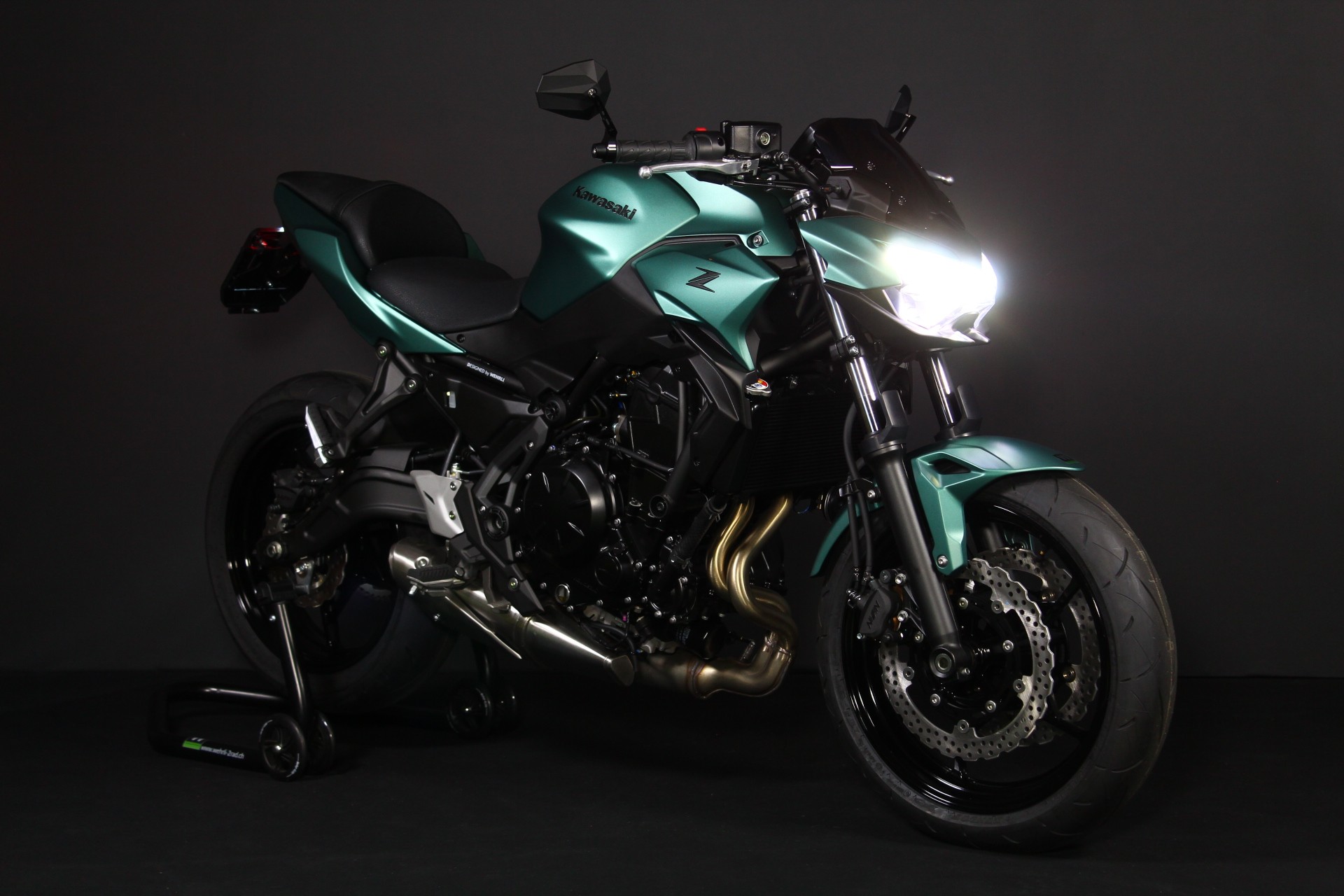 KAWASAKI Z 650 (50/35 KW) *Smaragd Edition* Level 2-image-1