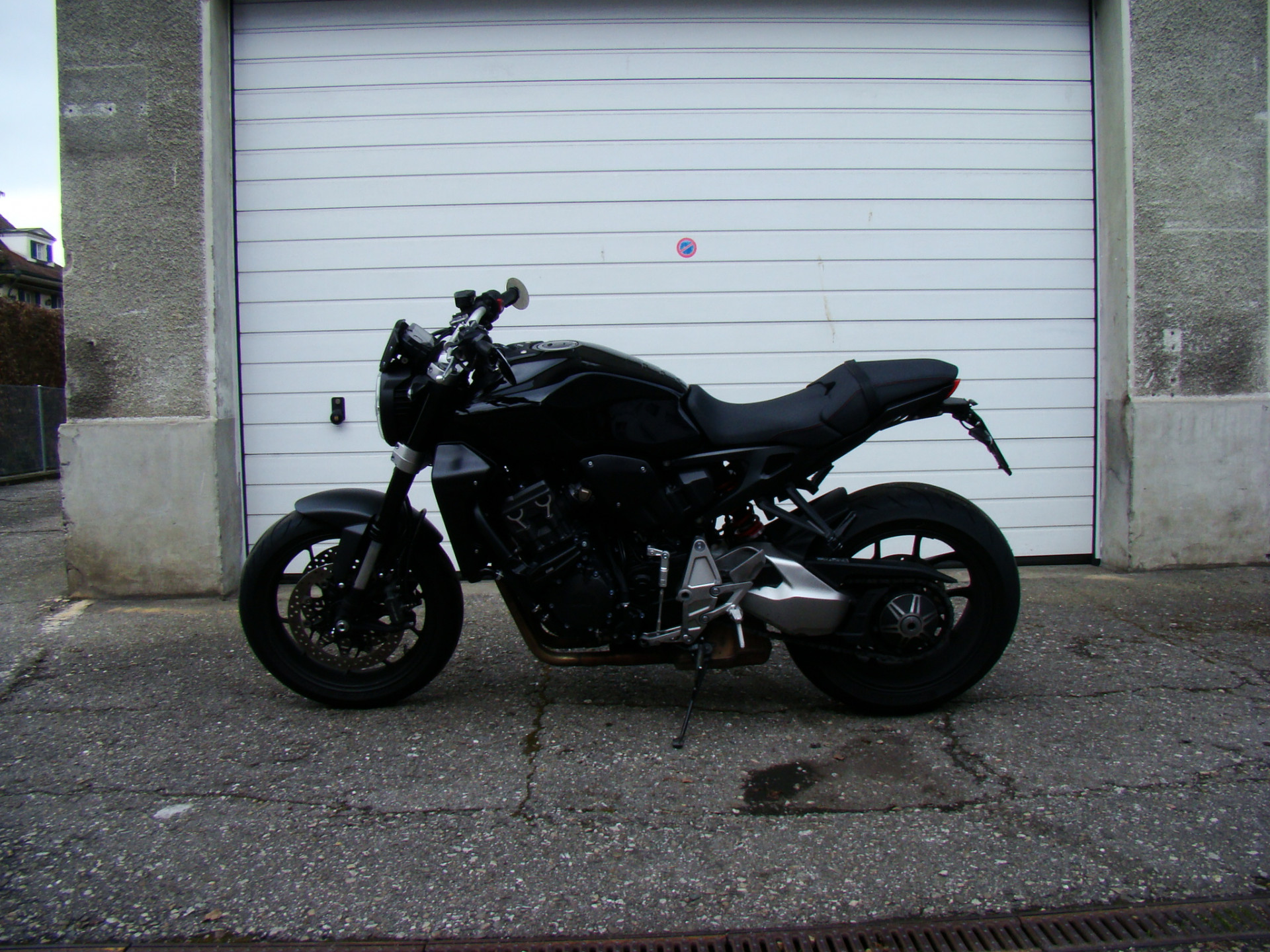 HONDA CB 1000 R+-image-0
