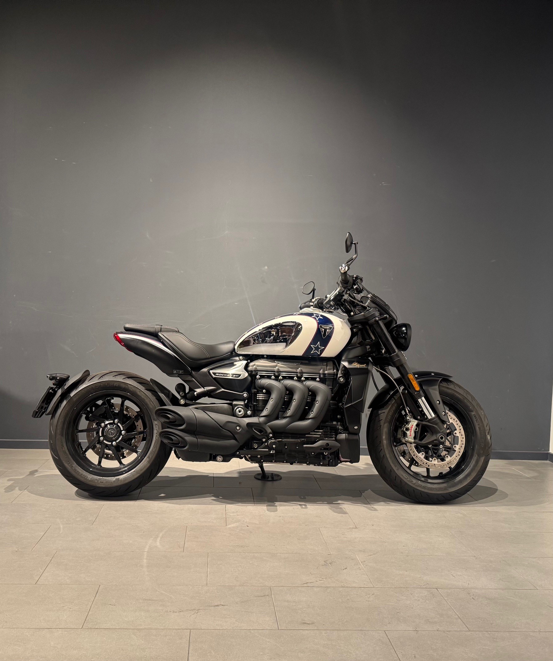 TRIUMPH Rocket 3 R Storm Evel Knievel Lacksatz-image-0