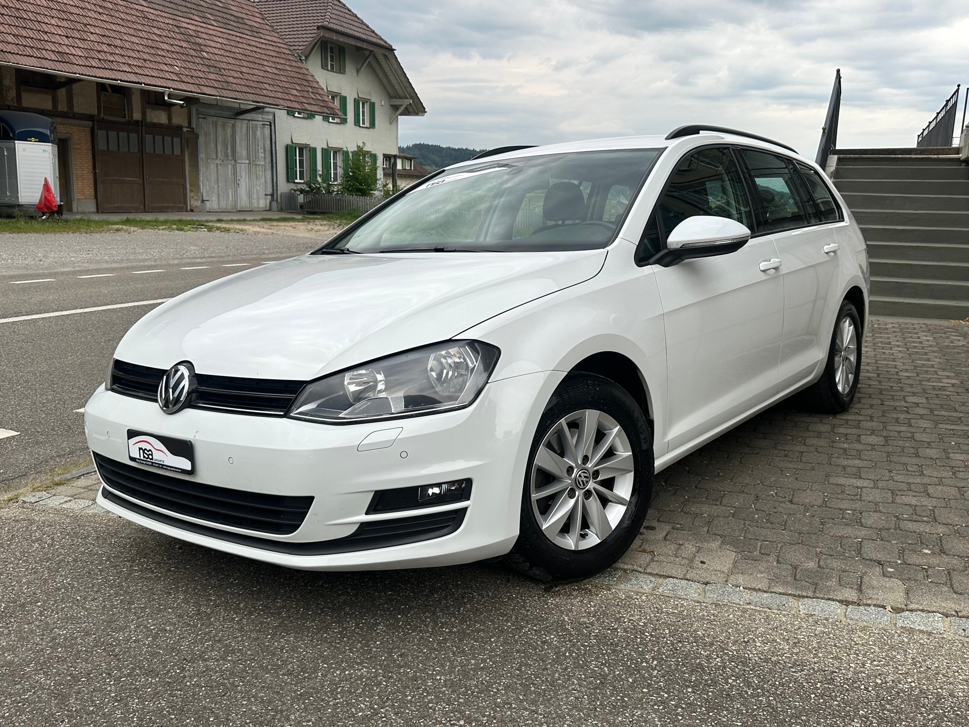VW Golf Variant 1.4 TSI 65th Edition-image-1