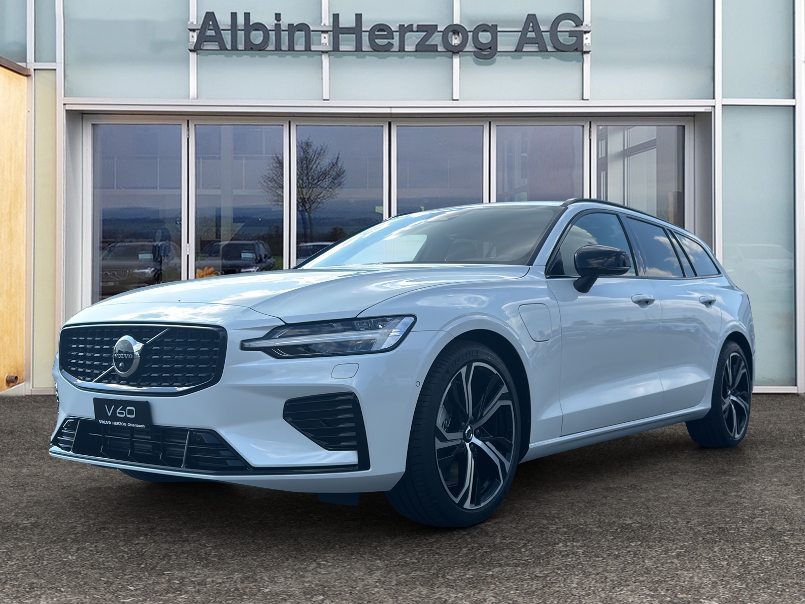 VOLVO V60 2.0 T6 TE Ultra Dark eAWD