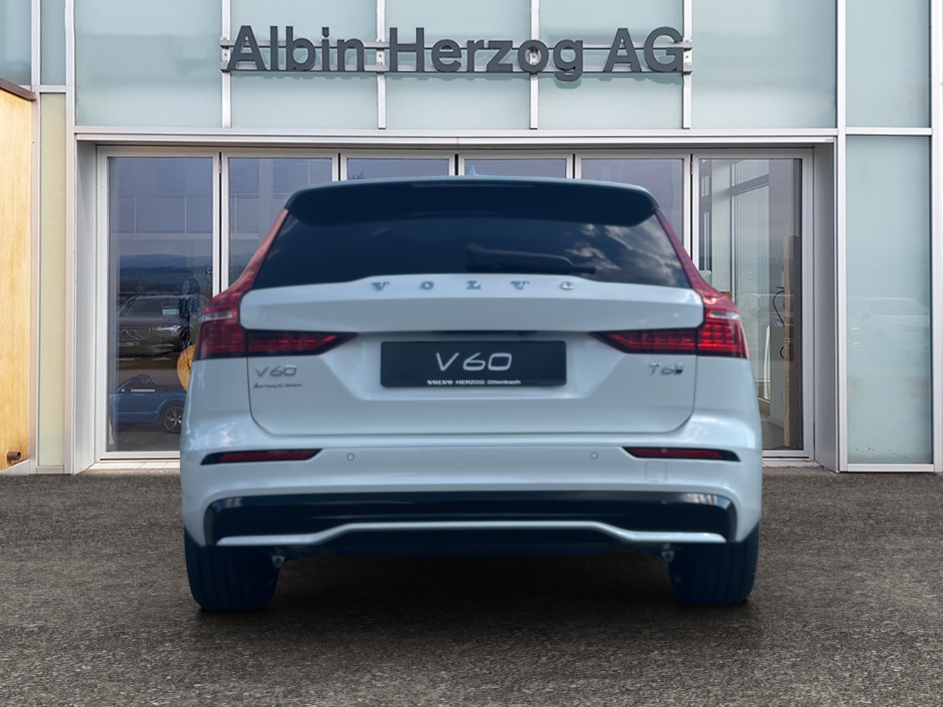 VOLVO V60 2.0 T6 TE Ultra Dark eAWD-image-5