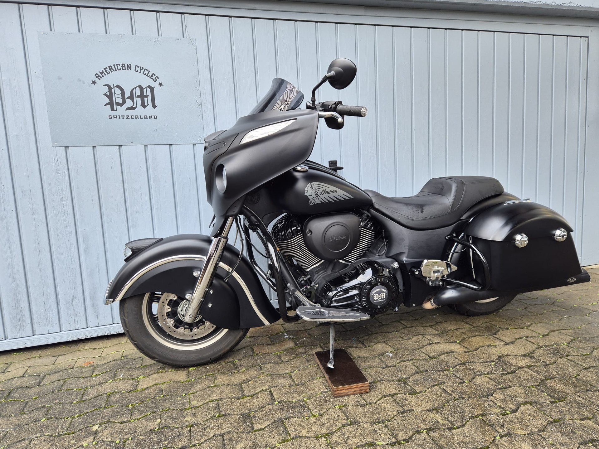INDIAN Chieftain-image-8