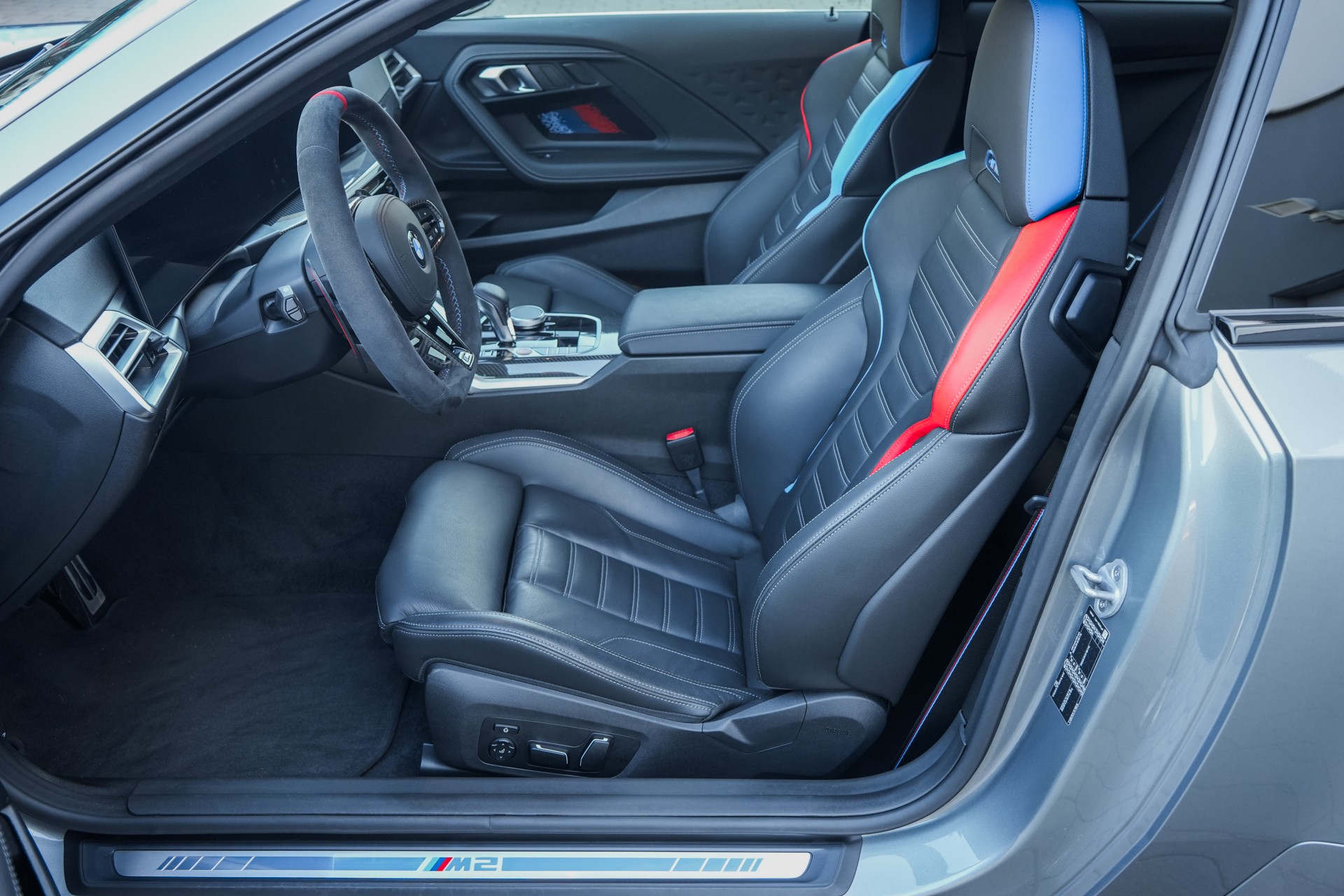 BMW M2 Steptronic-image-10