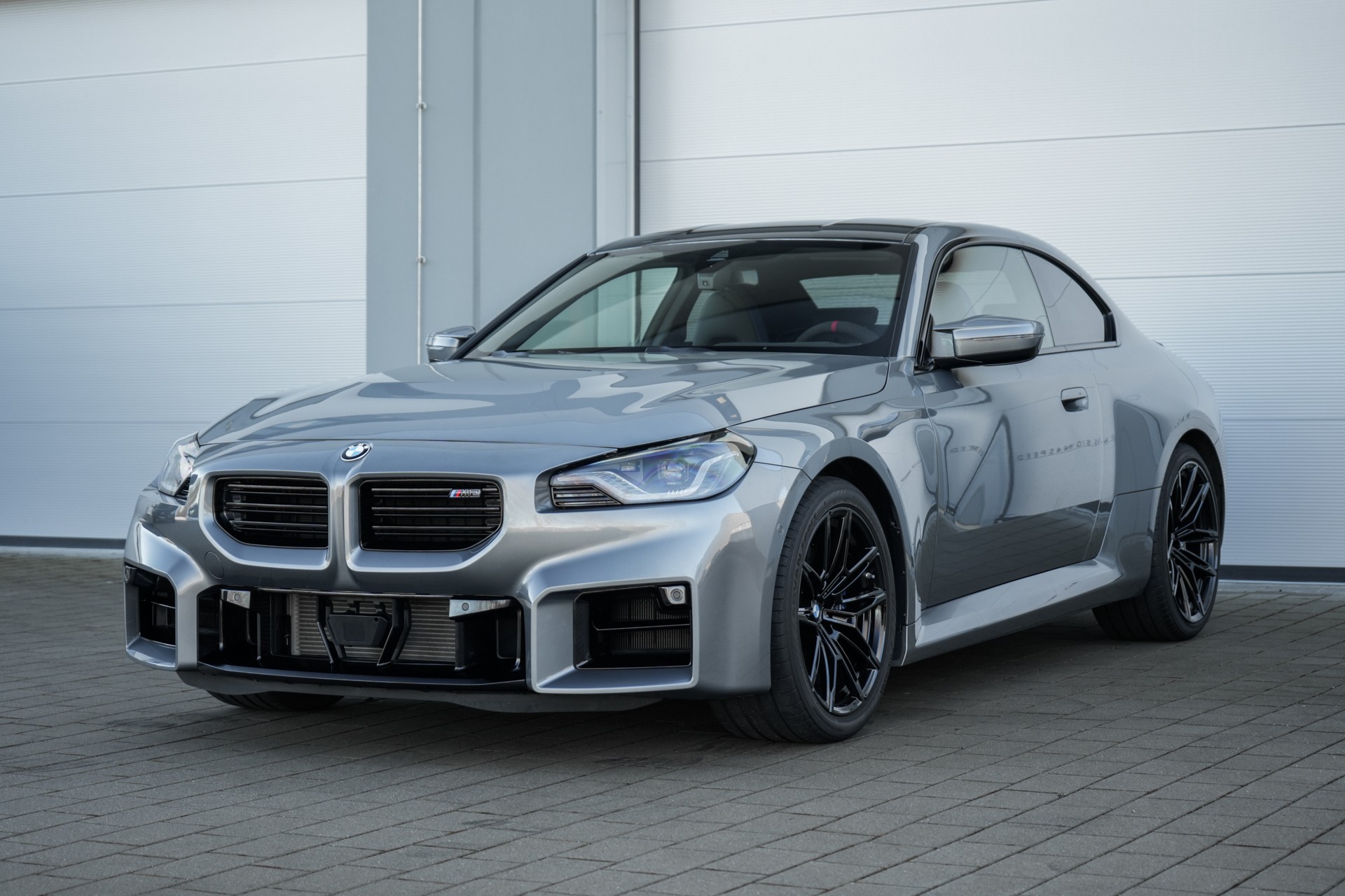 BMW M2 Steptronic-showroom-element-1