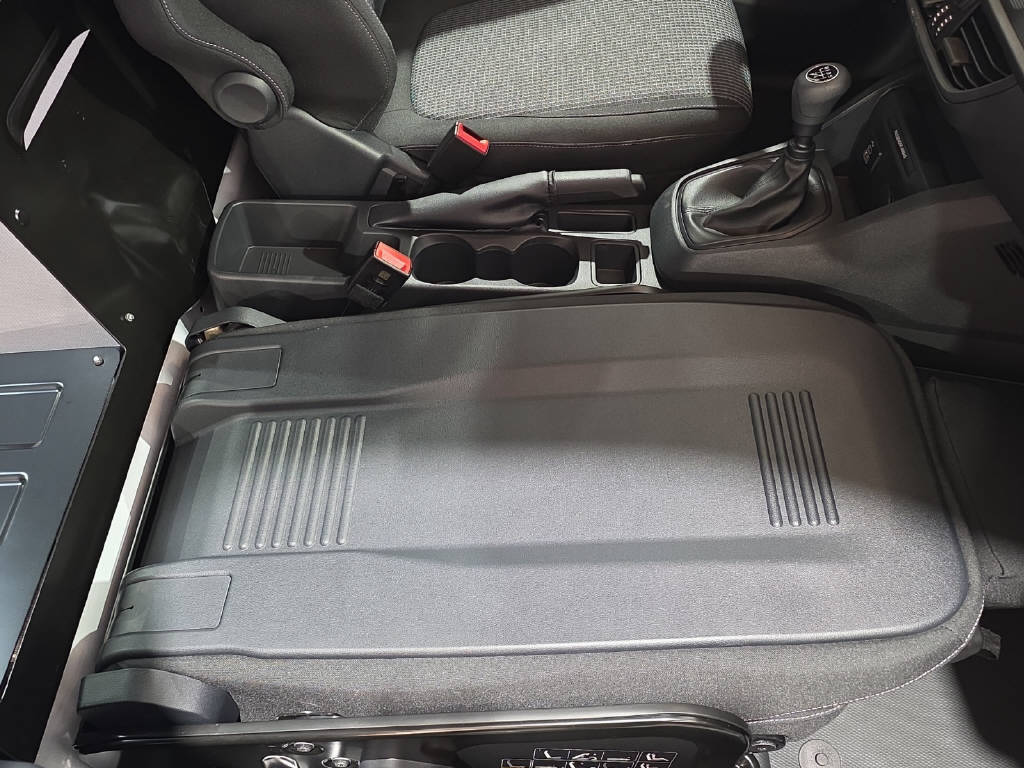 FORD Transit Courier Van 1.0 EcoBoost 100 PS Trend-image-18