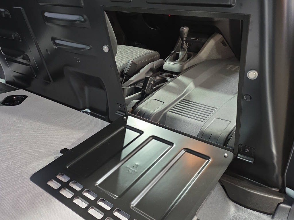 FORD Transit Courier Van 1.0 EcoBoost 100 PS Trend-image-16