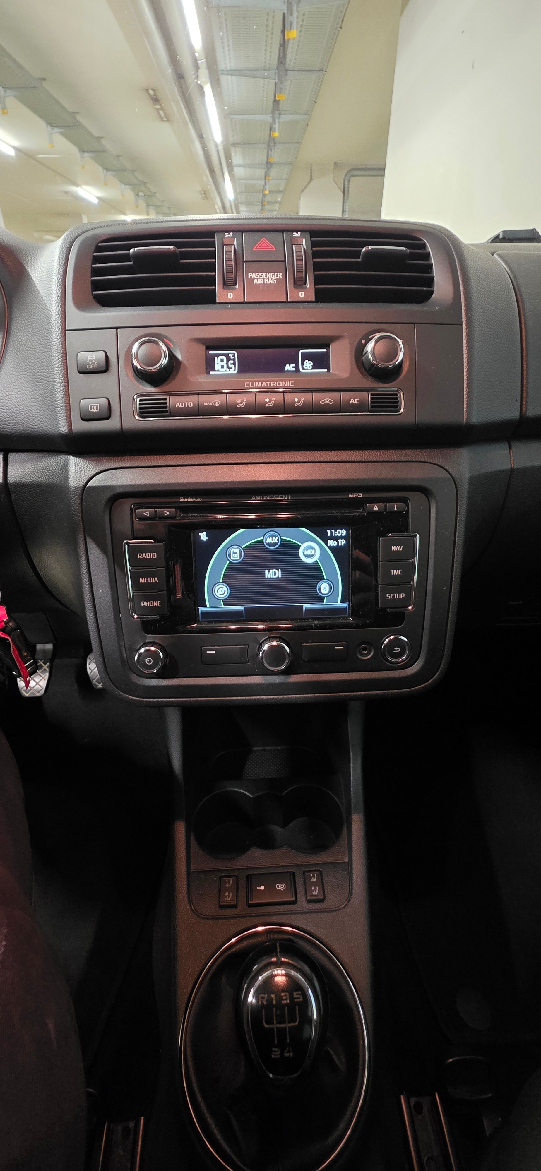 SKODA Fabia 1.6 TDI Elegance-image-11
