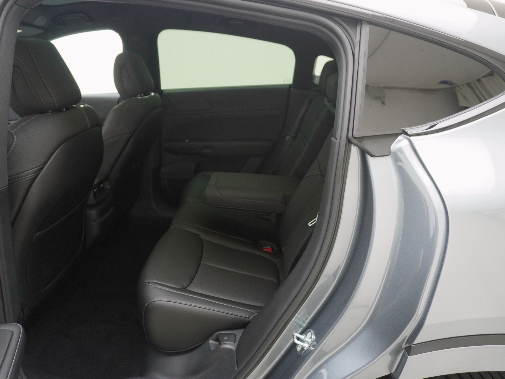 XPENG G6 Performance AWD-image-13