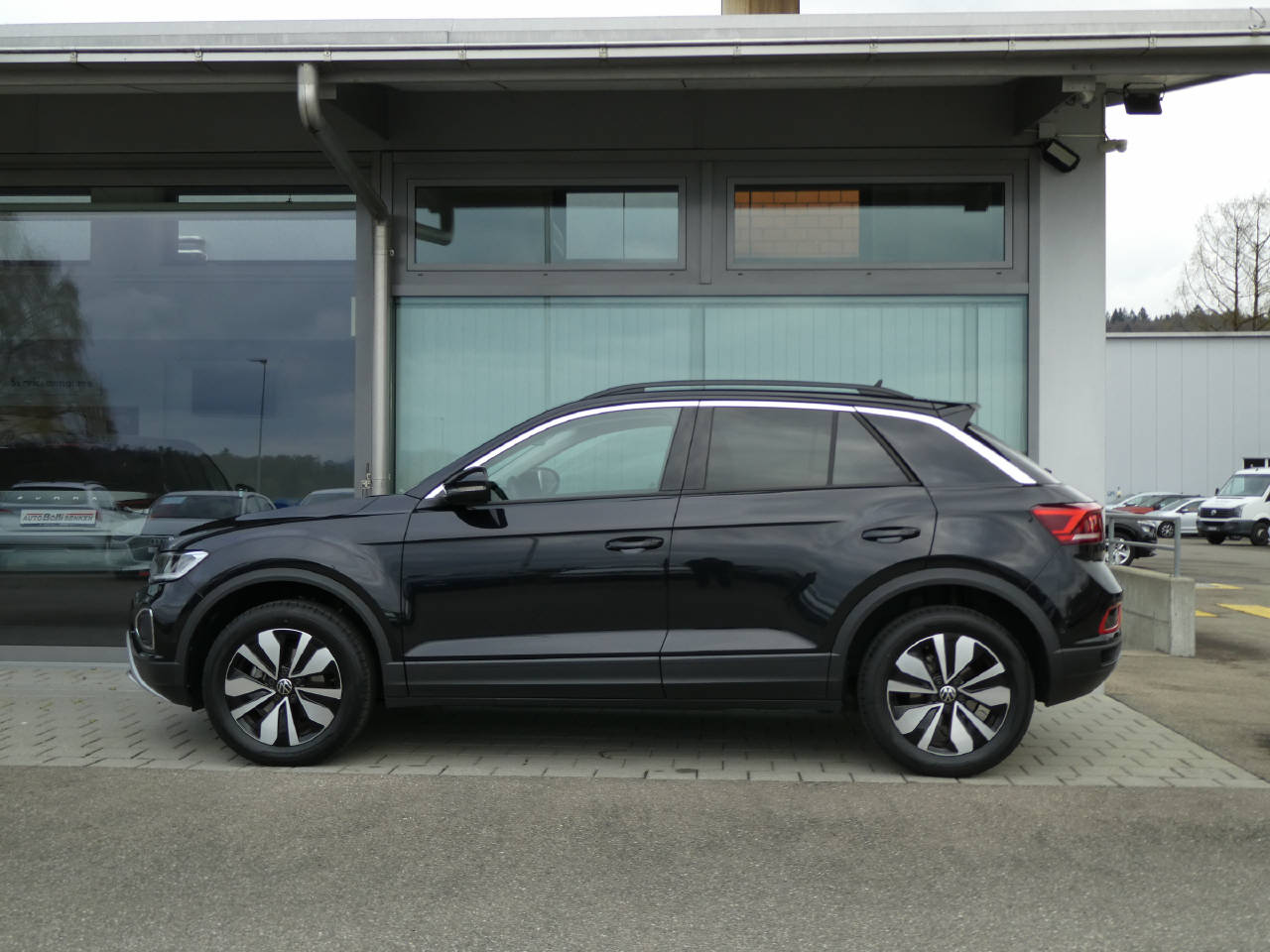 VW T-Roc 1.5 TSI Life United DSG-image-7