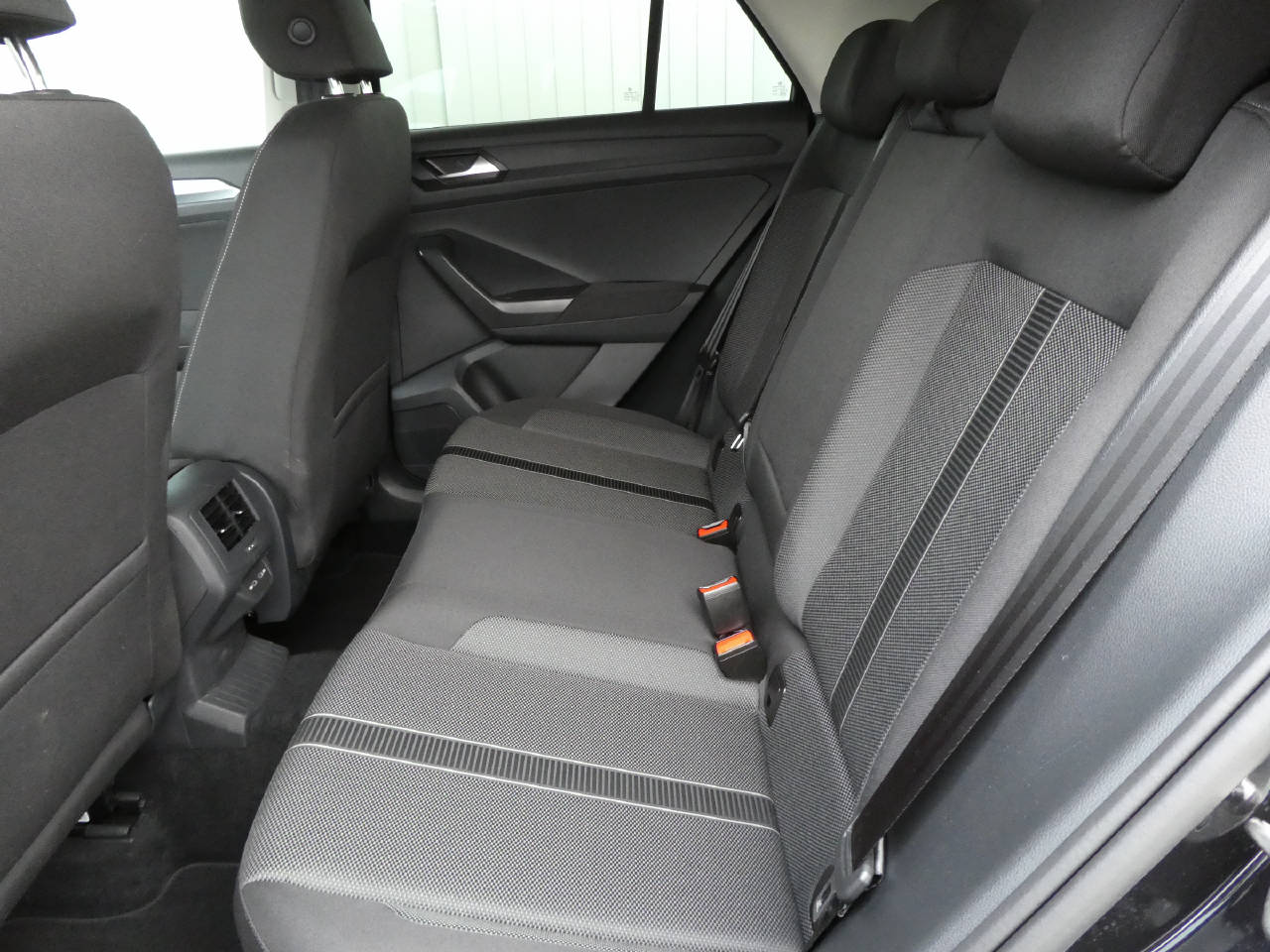 VW T-Roc 1.5 TSI Life United DSG-image-10