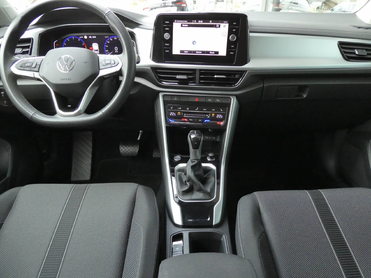 VW T-Roc 1.5 TSI Life United DSG-image-13