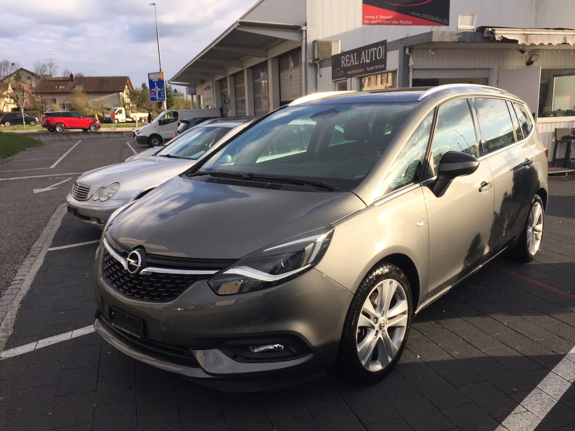 OPEL Zafira 1.6i 16V Turbo Excellence Automatic-image-1