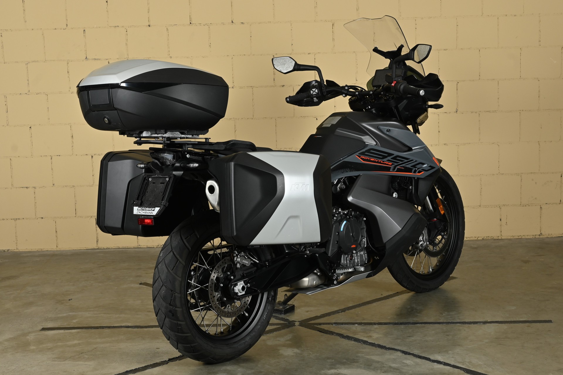 KTM 890 Adventure L-image-6