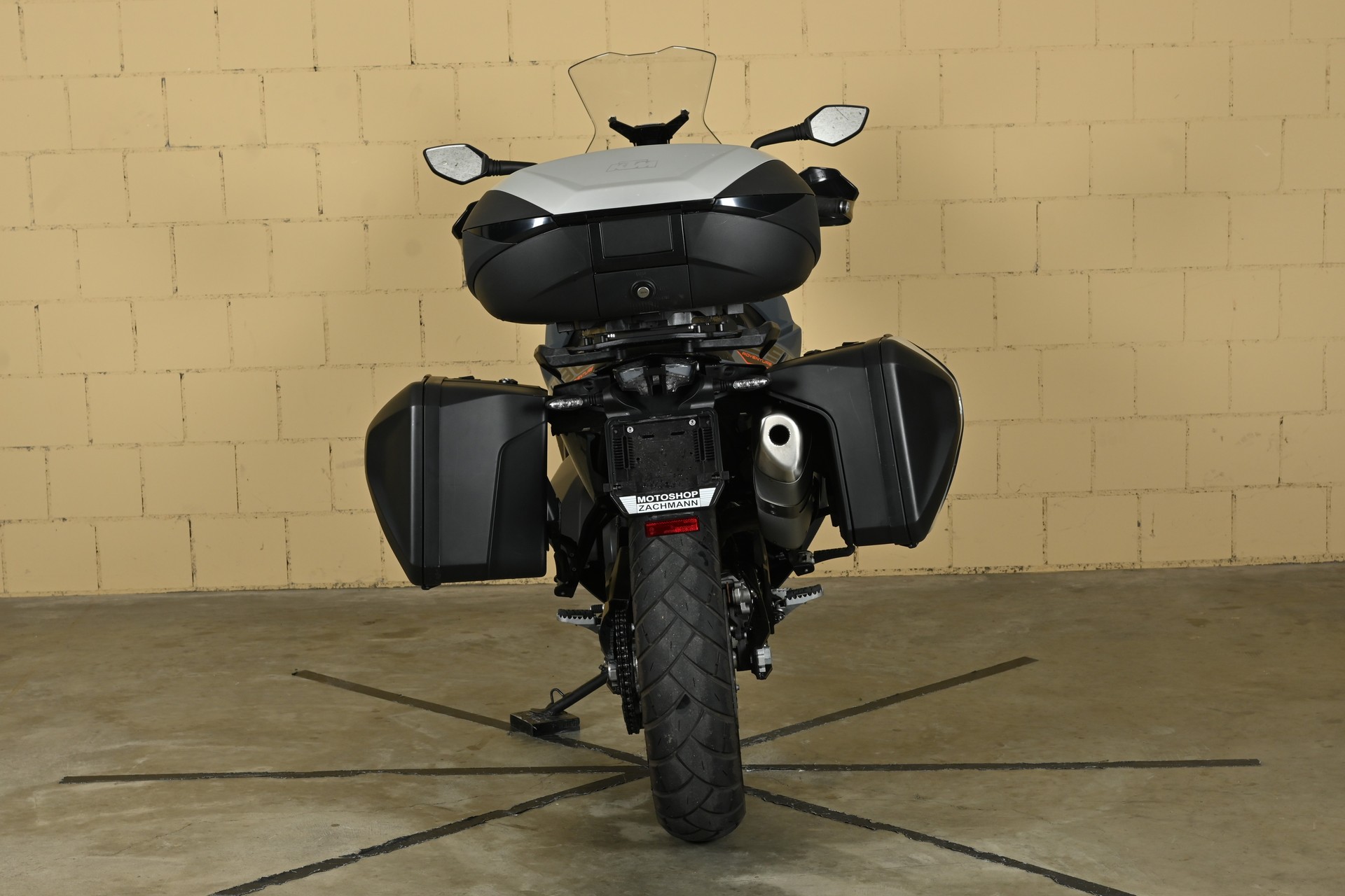 KTM 890 Adventure L-image-5