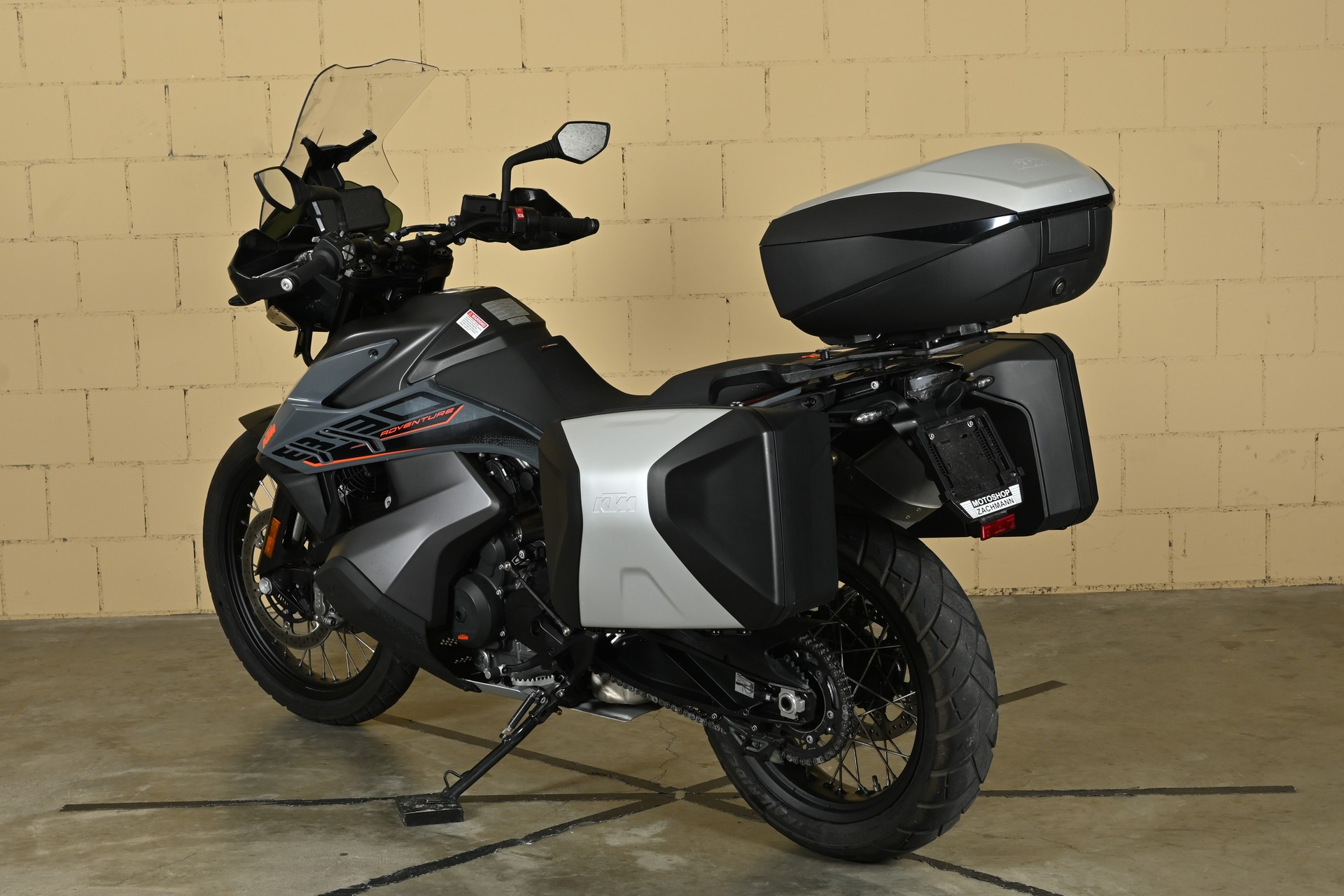 KTM 890 Adventure L-image-4