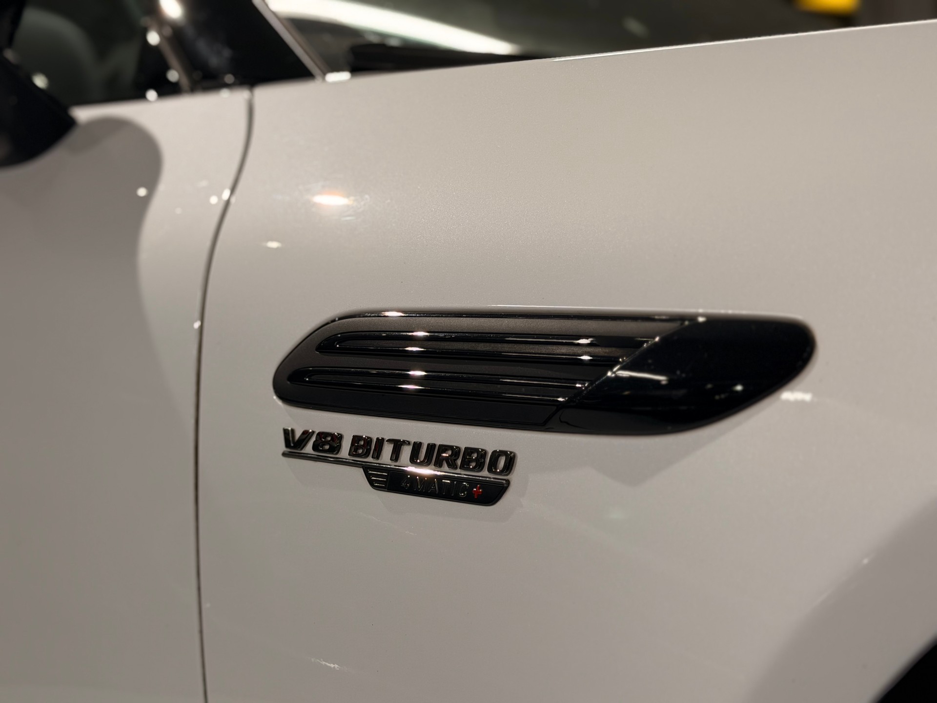MERCEDES-BENZ AMG SL 63 4M Speedshift MCT-image-4