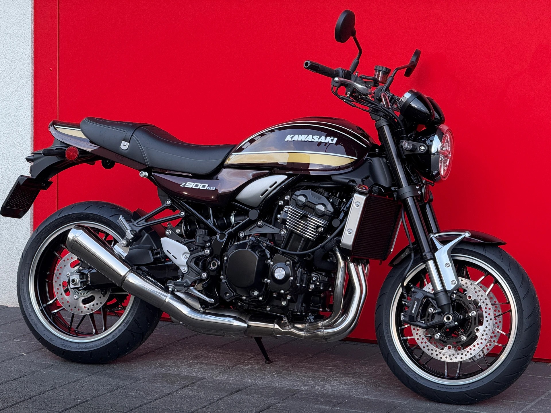 KAWASAKI Z 900 RS-image-10
