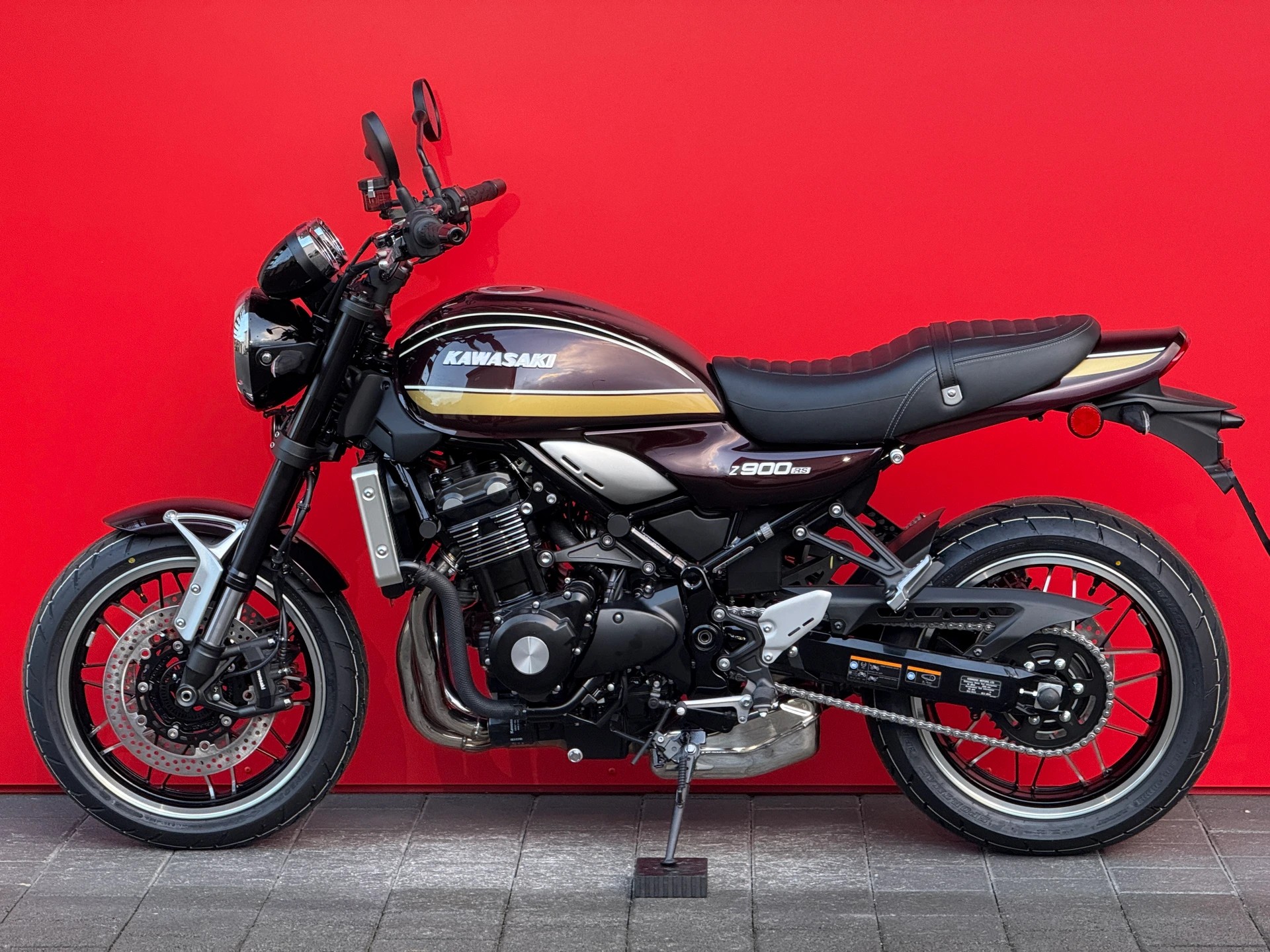 KAWASAKI Z 900 RS-image-5