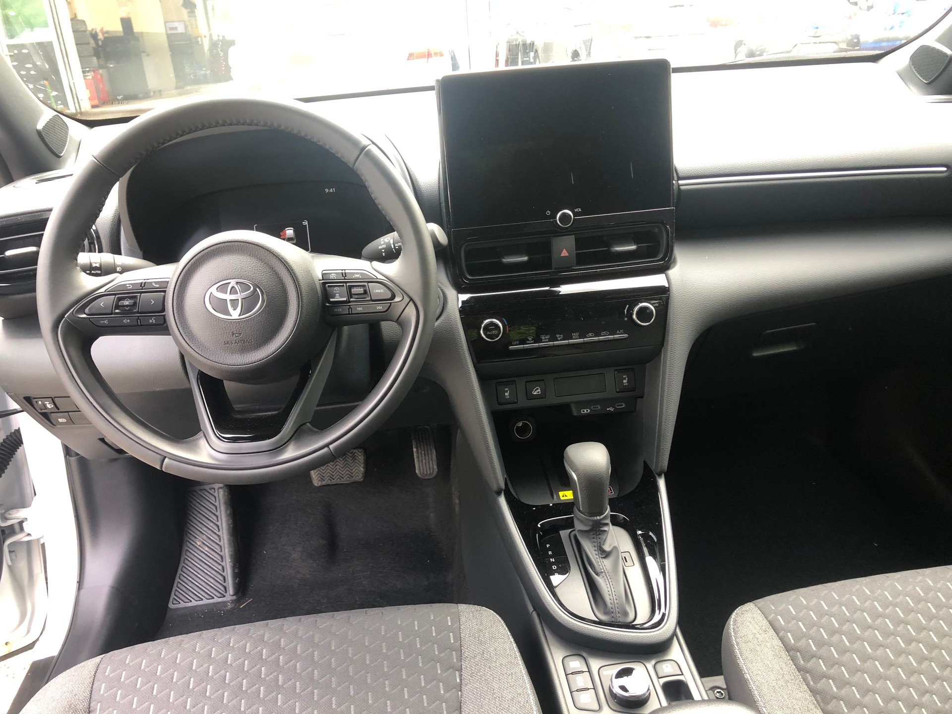 TOYOTA Yaris Cross 1.5 Sport Edition AWDi e-CVT-image-6