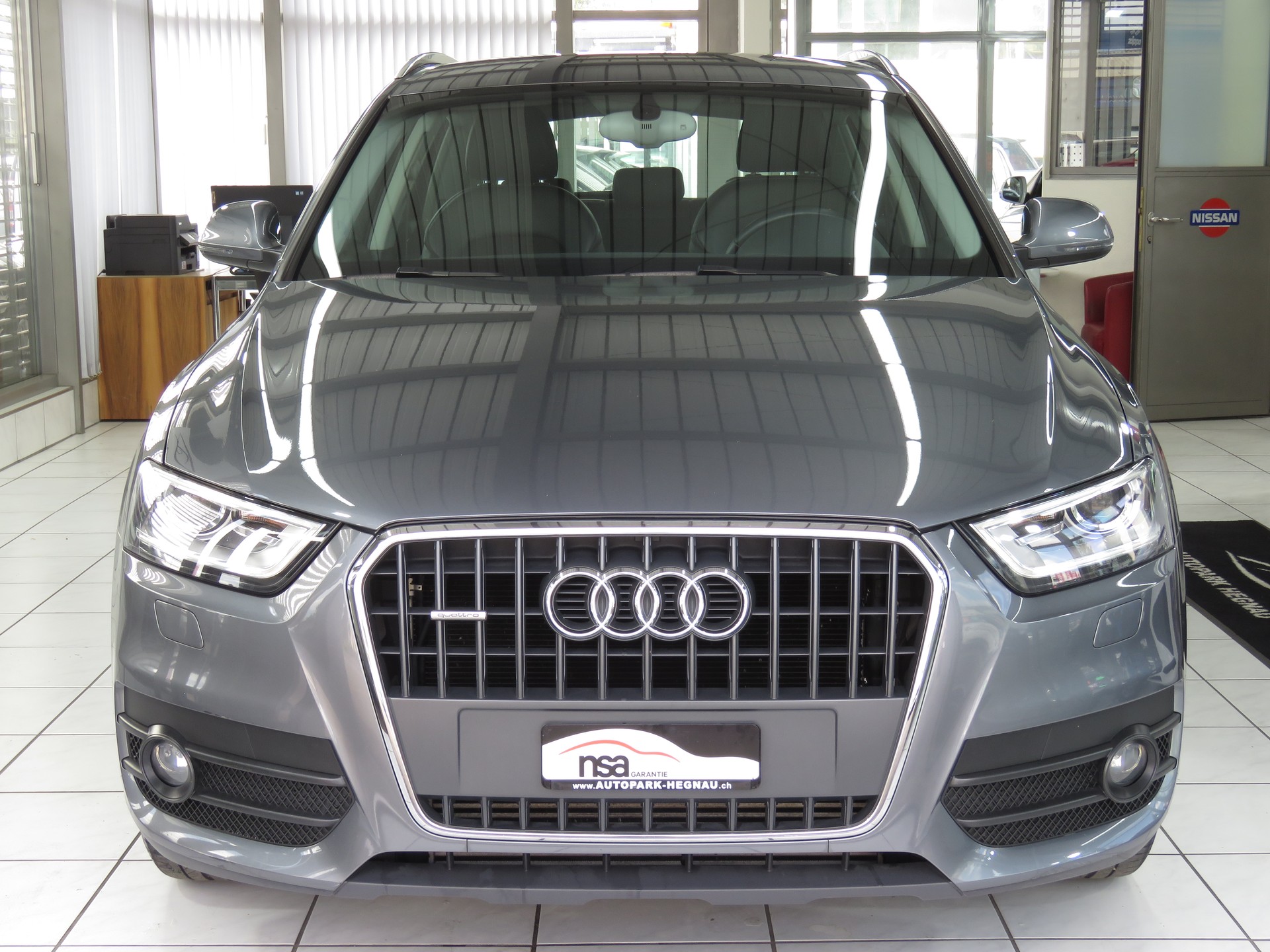 AUDI Q3 2.0 TDI Quattro S-tronic (Automat)-showroom-element-1
