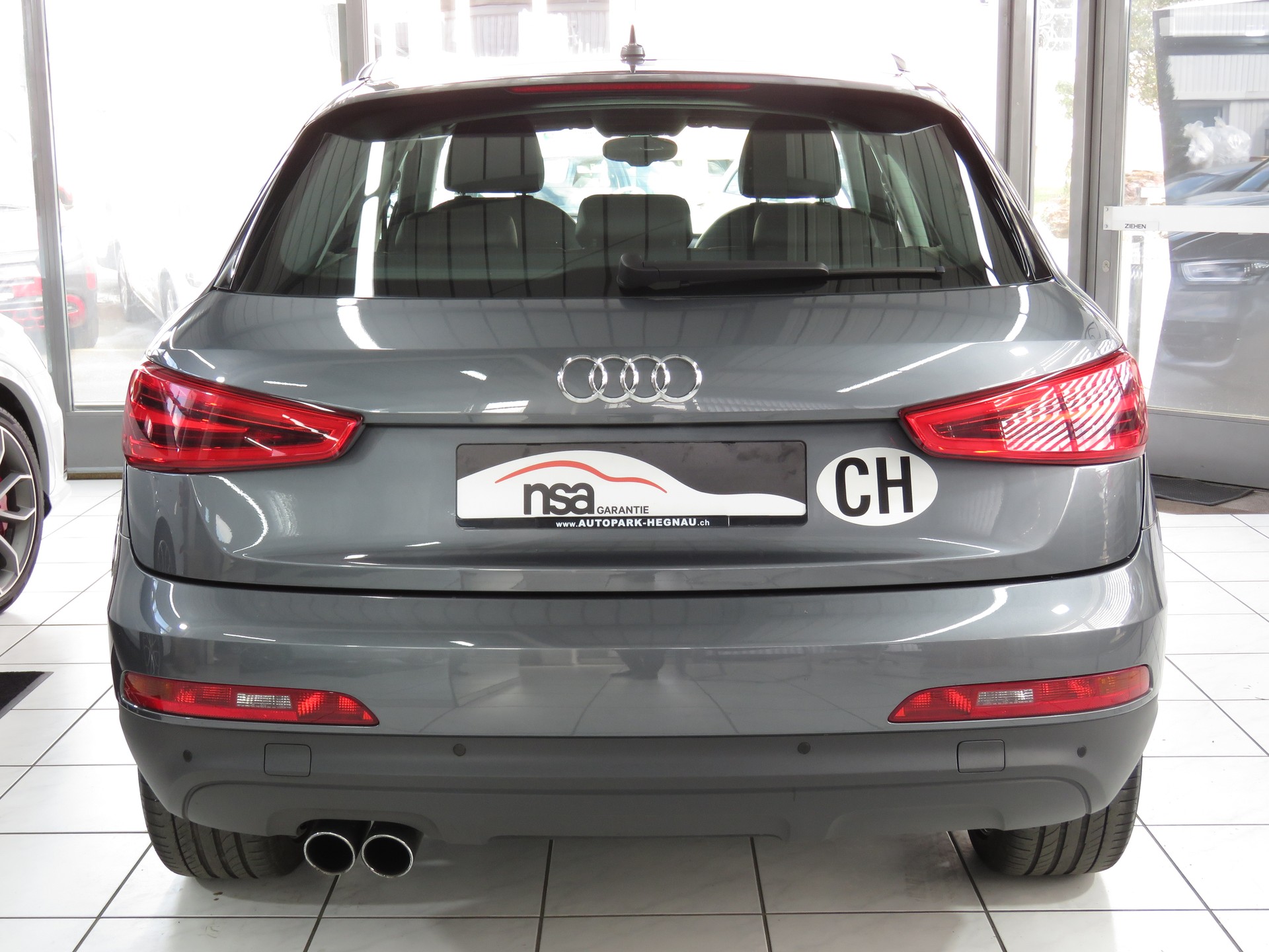 AUDI Q3 2.0 TDI Quattro S-tronic (Automat)-image-4