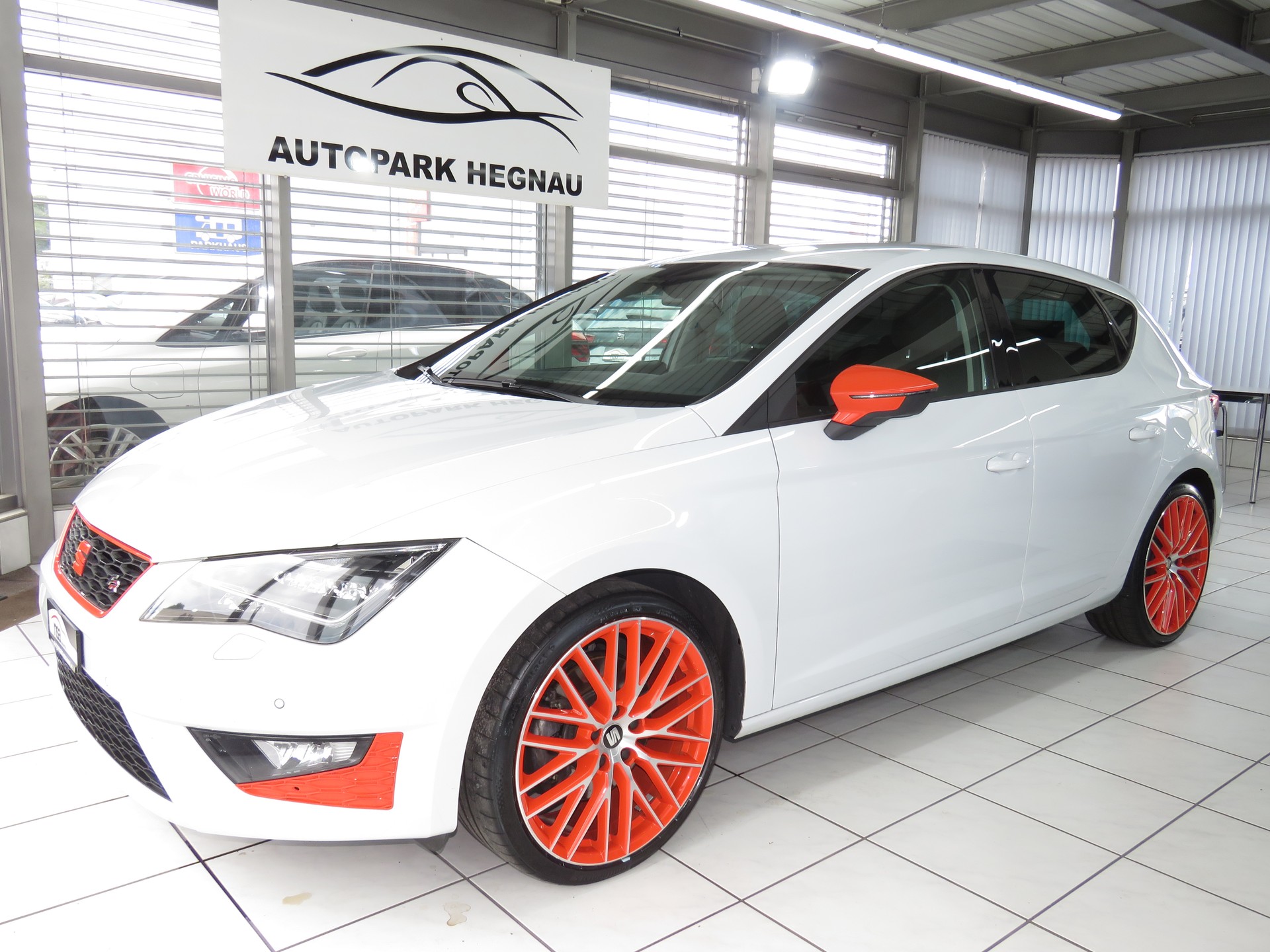 SEAT Leon 1.8 TSI FR DSG-image-0