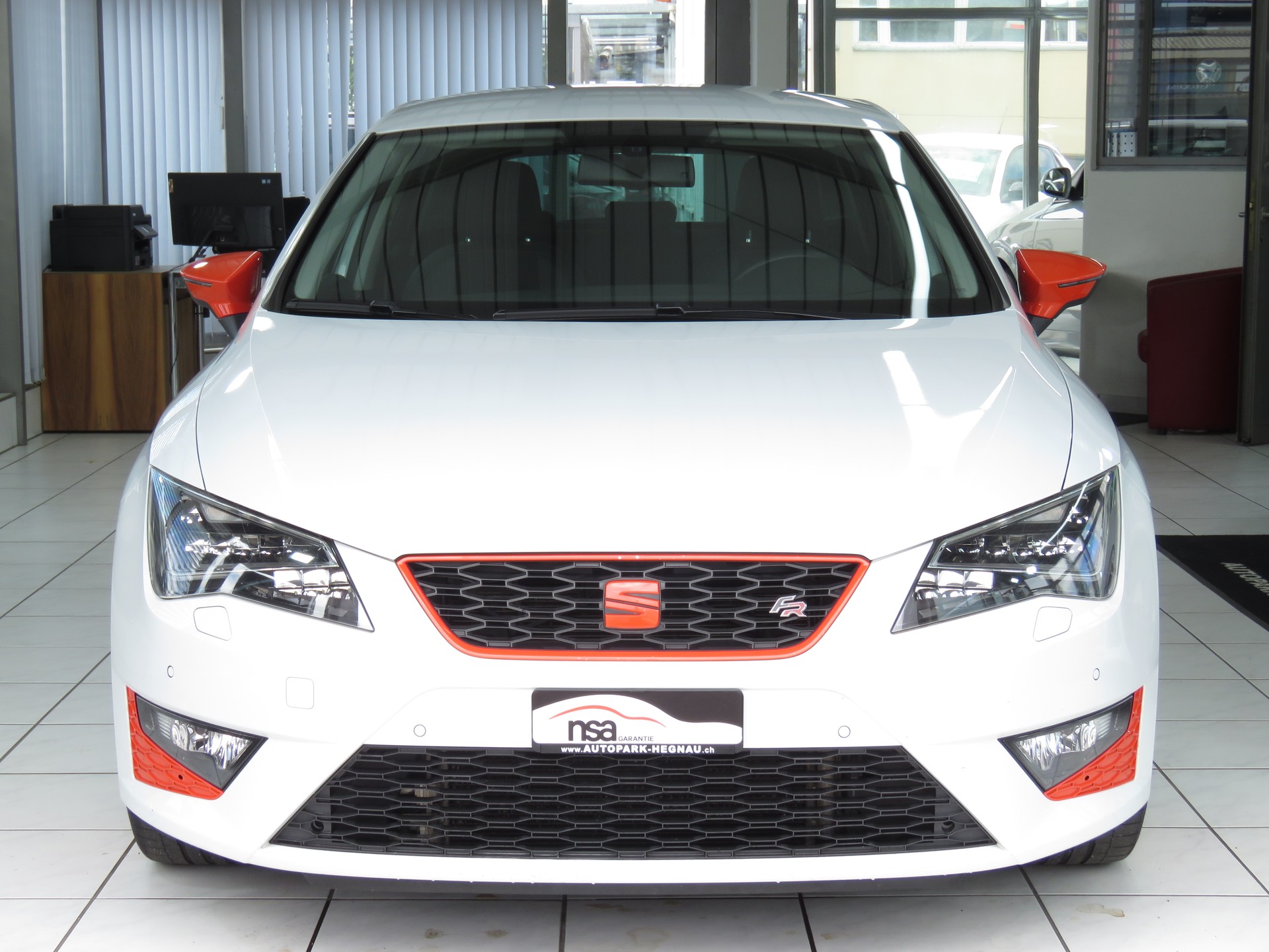 SEAT Leon 1.8 TSI FR DSG-image-1