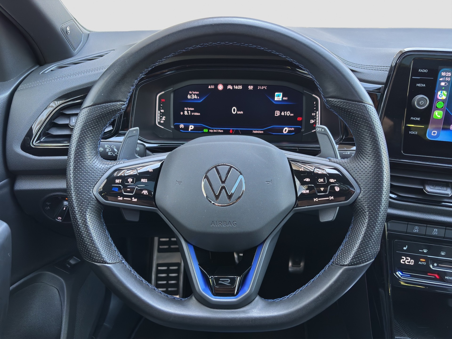 VW T-Roc 2.0 TSI R DSG 4Motion-image-4