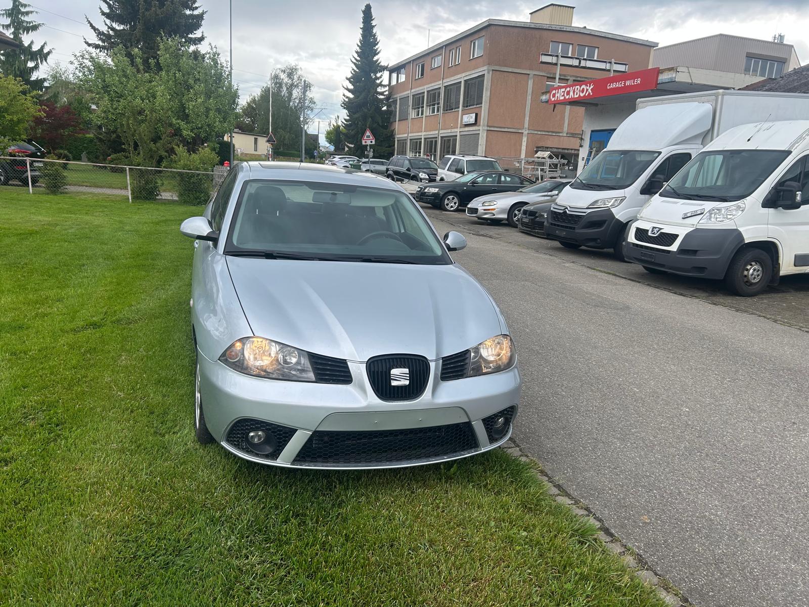 SEAT Ibiza 1.4 16V Edition Joya-image-1