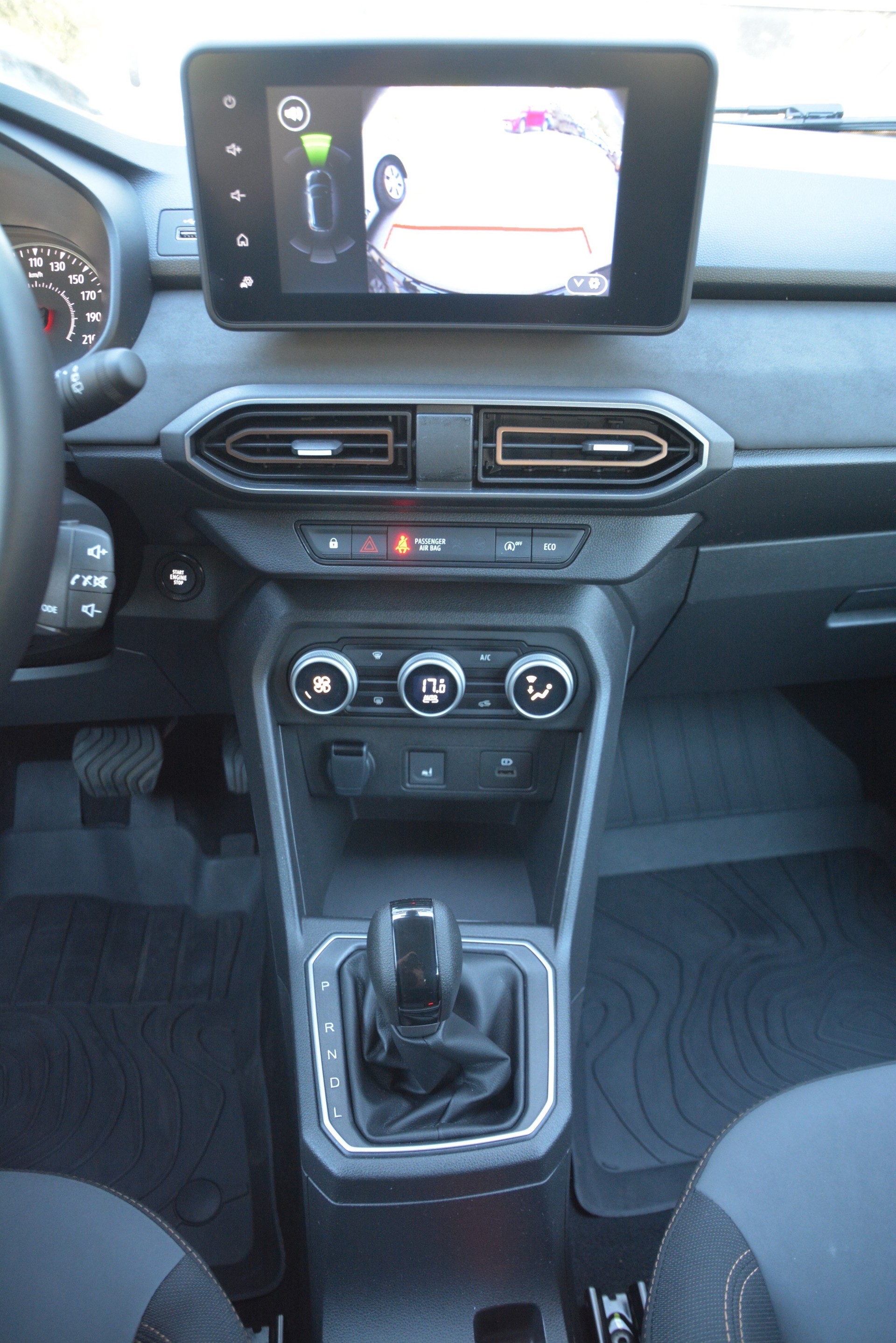 DACIA Sandero Stepway TCe 90 Extreme CVT-image-12