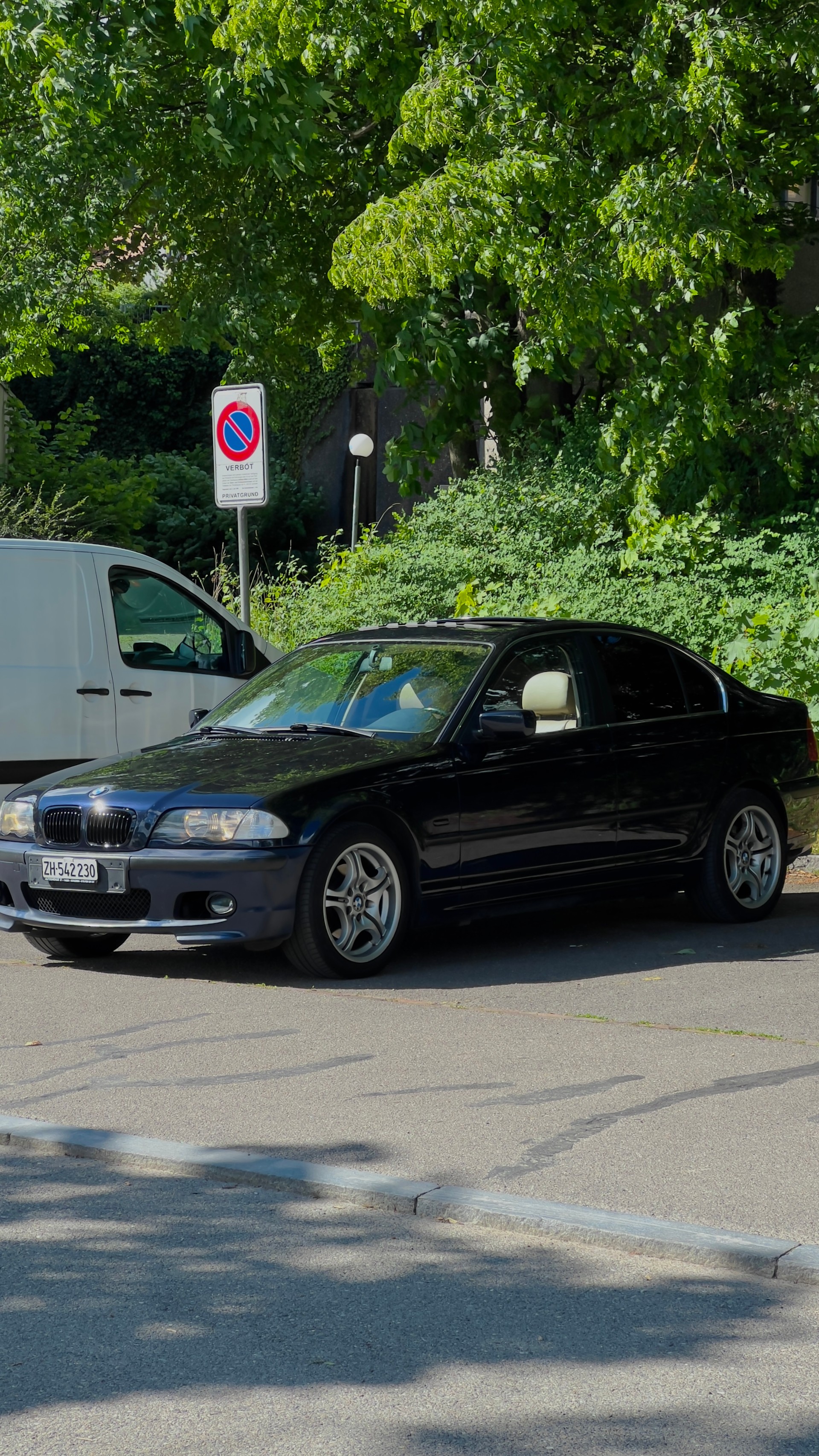 BMW 325i