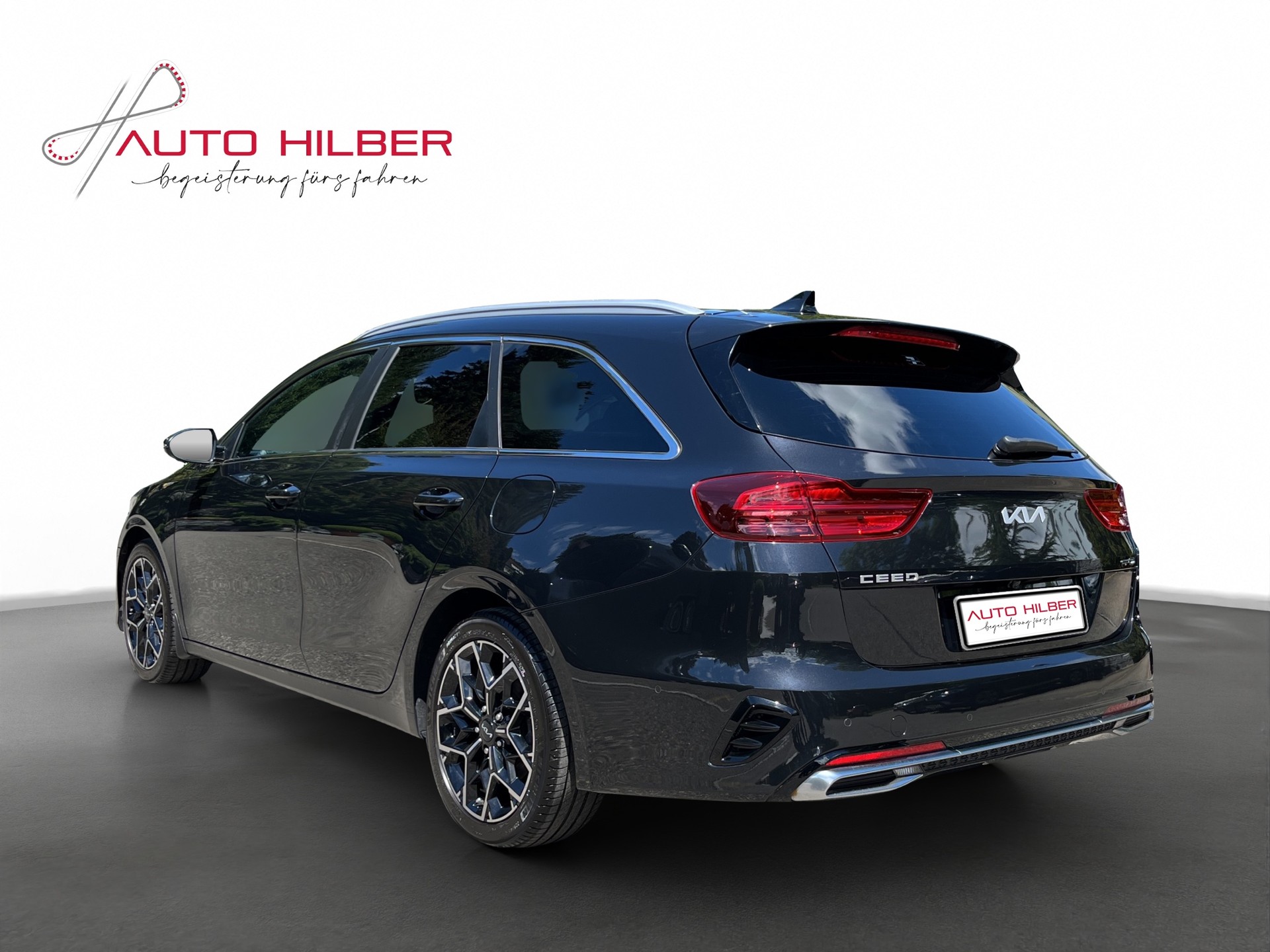 KIA Ceed Sportswagon 1.5 T-GDi GT Line DCT-image-4
