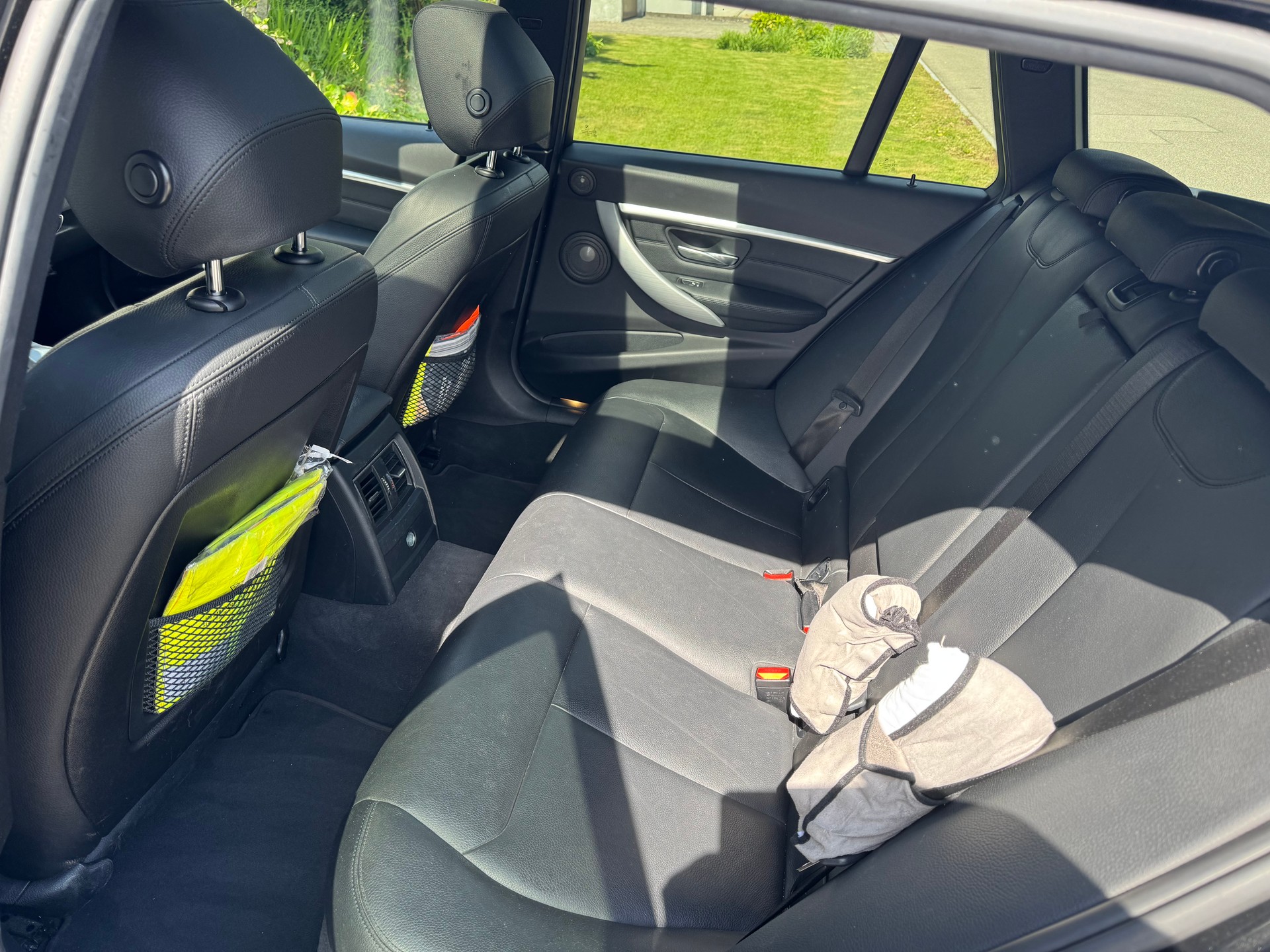 BMW 340i xDrive-image-5