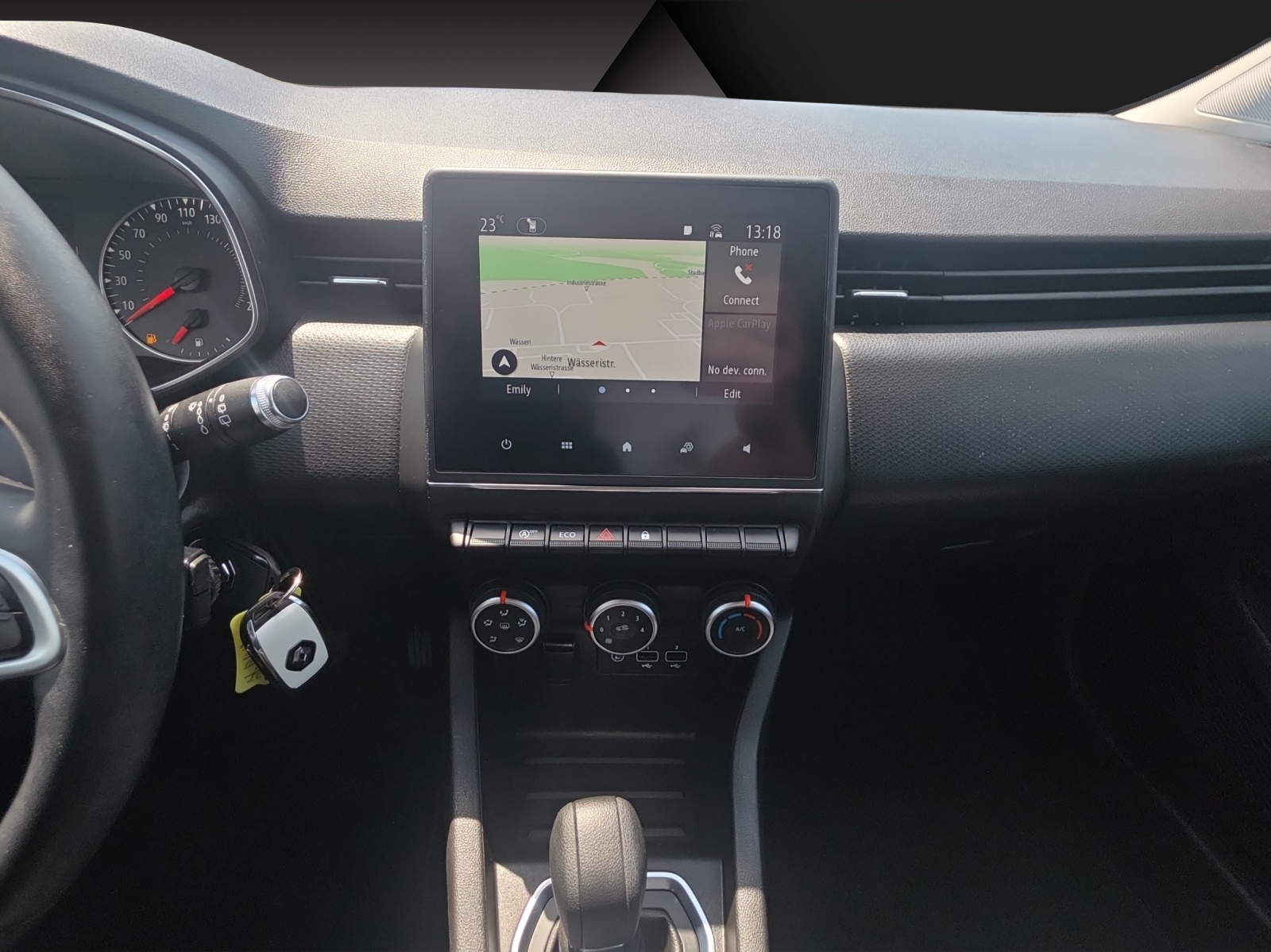 RENAULT Clio 1.0 Zen CVT-image-10