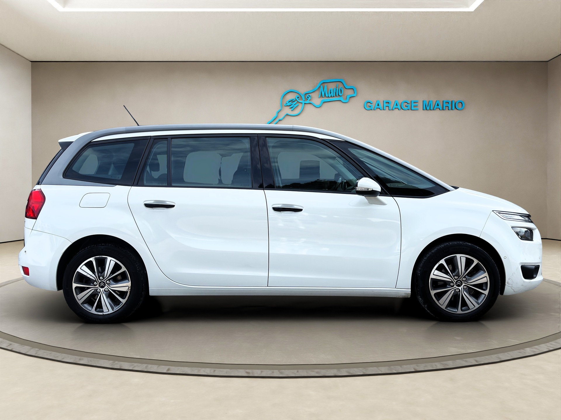 CITROEN C4 Picasso 2.0 BlueHDi Intensive-image-3