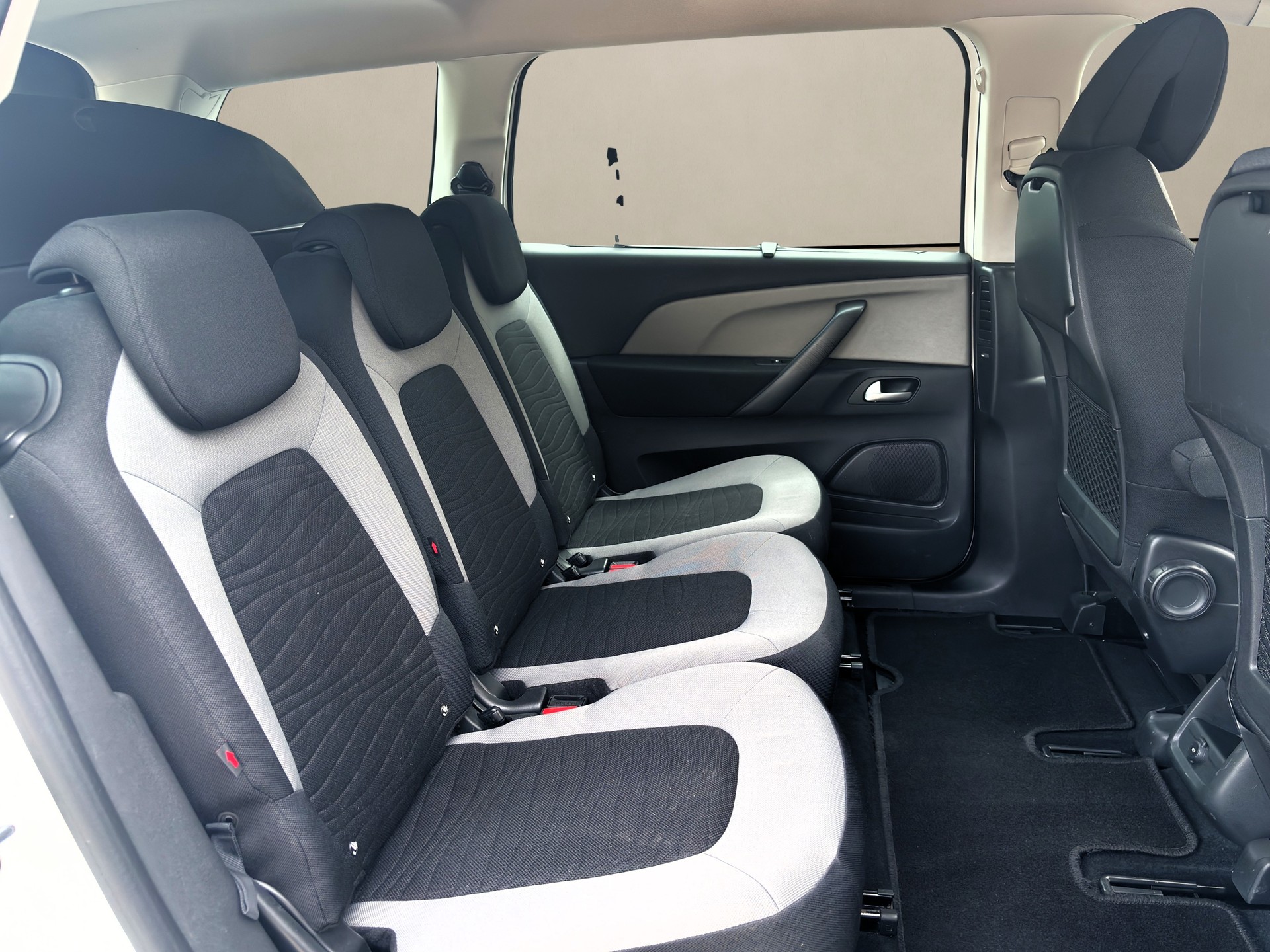 CITROEN C4 Picasso 2.0 BlueHDi Intensive-image-14