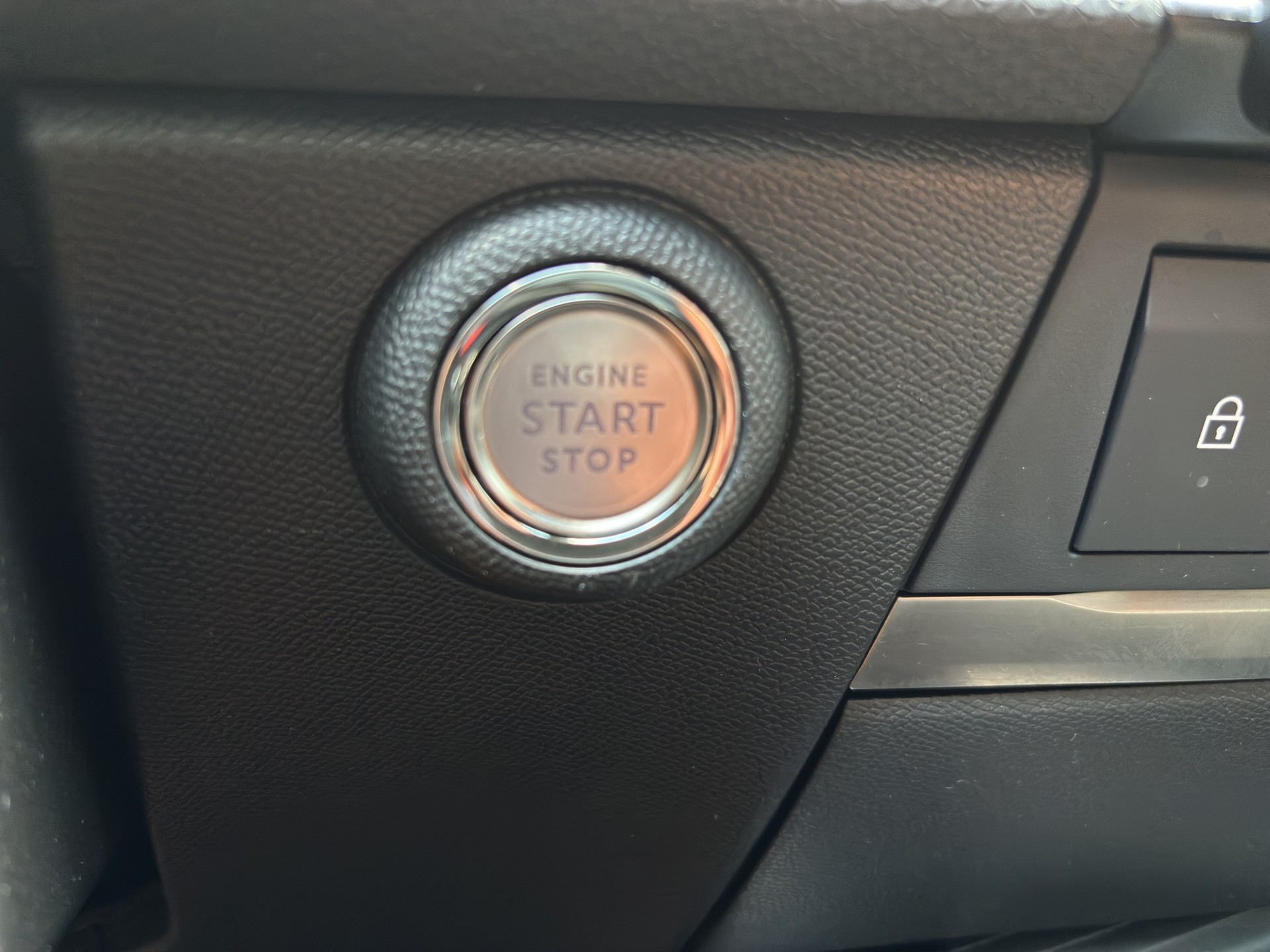 OPEL Astra 1.6 PHEV Turbo Swiss Plus A-image-11