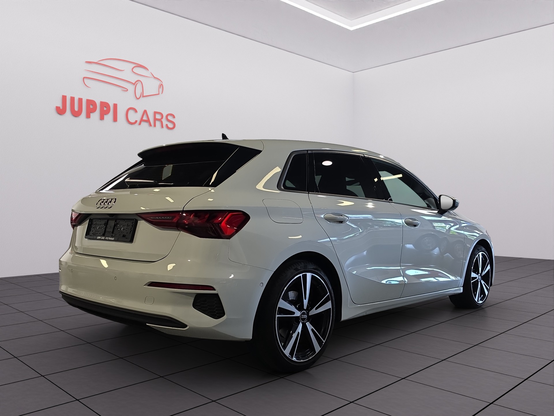 AUDI A3 Sportback 35 TFSI Attraction S-tronic-image-4