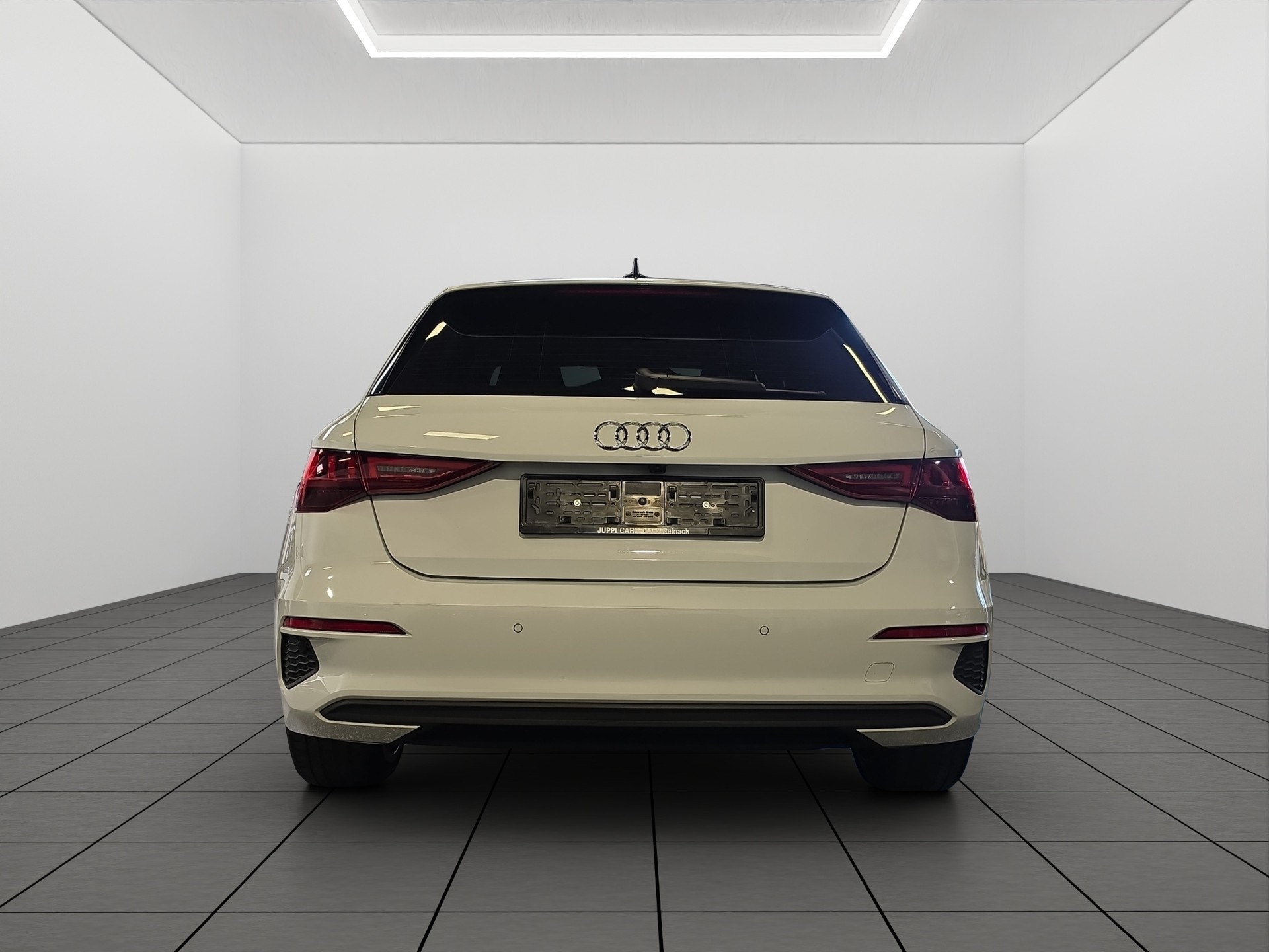 AUDI A3 Sportback 35 TFSI Attraction S-tronic-showroom-element-3