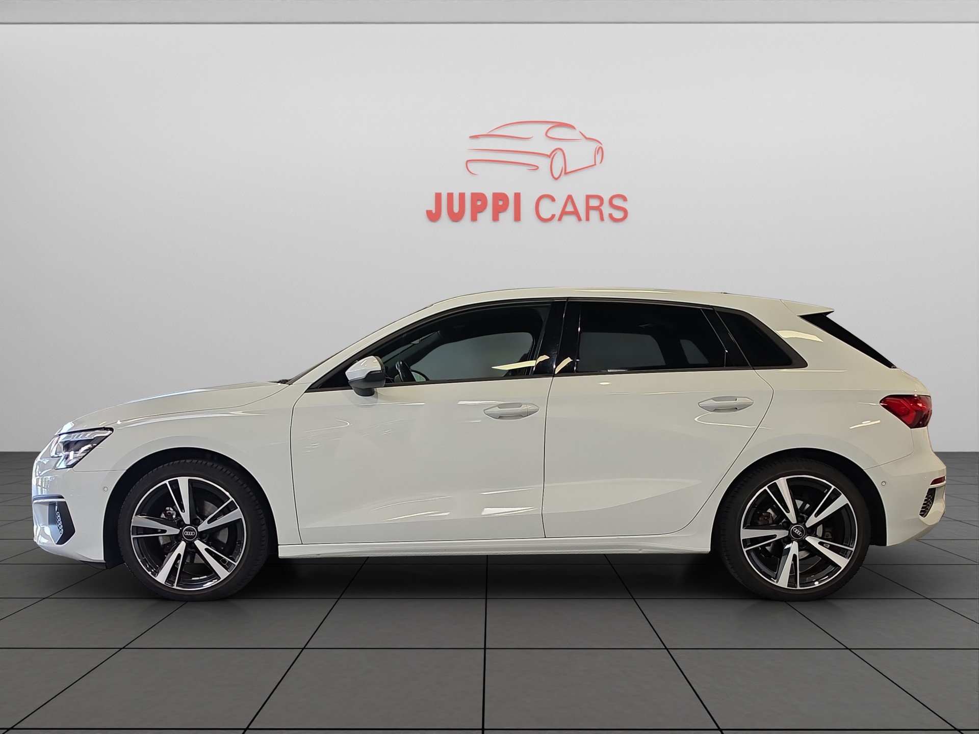 AUDI A3 Sportback 35 TFSI Attraction S-tronic-showroom-element-1